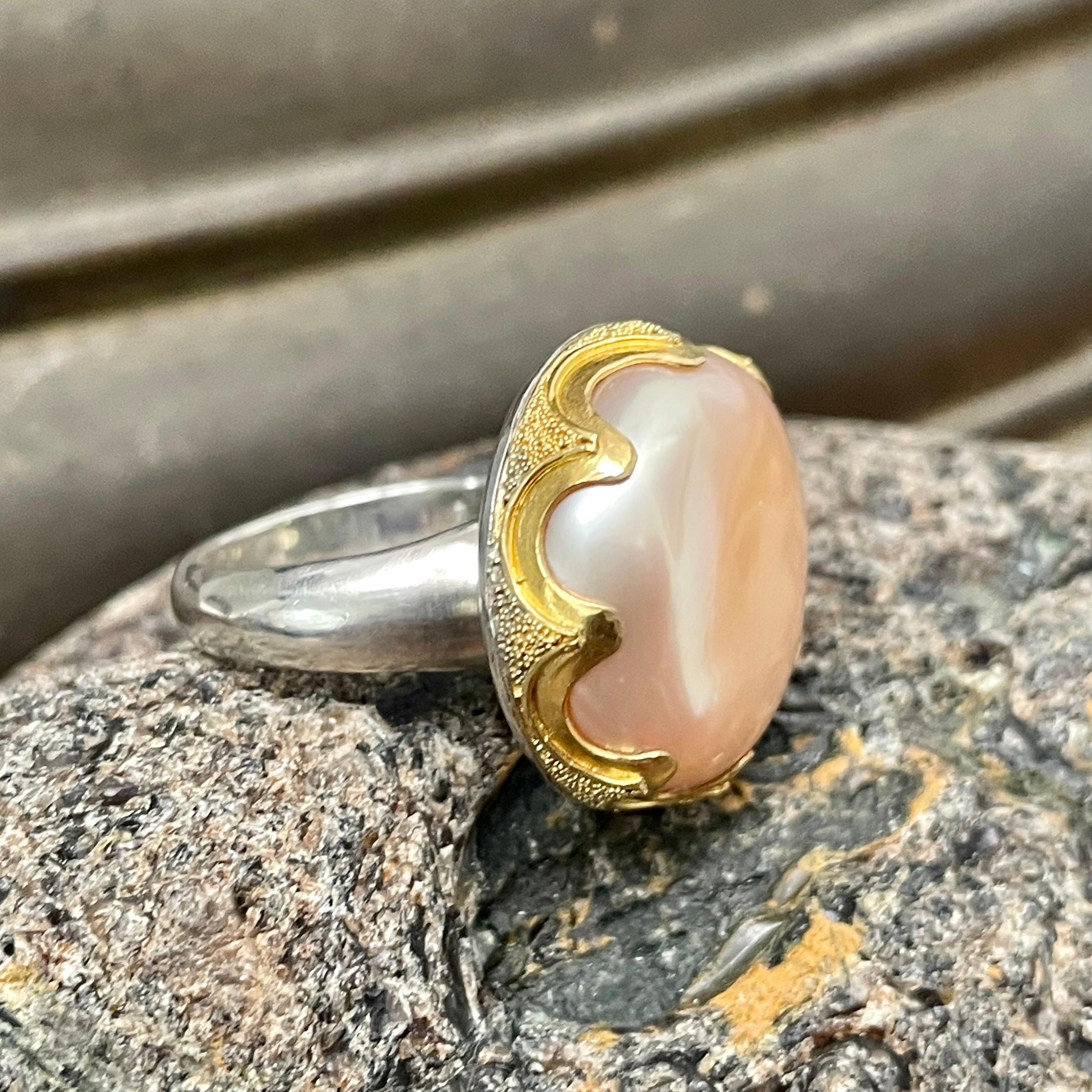 Steven Battelle Large Pink Pearl Silver/22K Gold Ring In New Condition For Sale In Soquel, CA