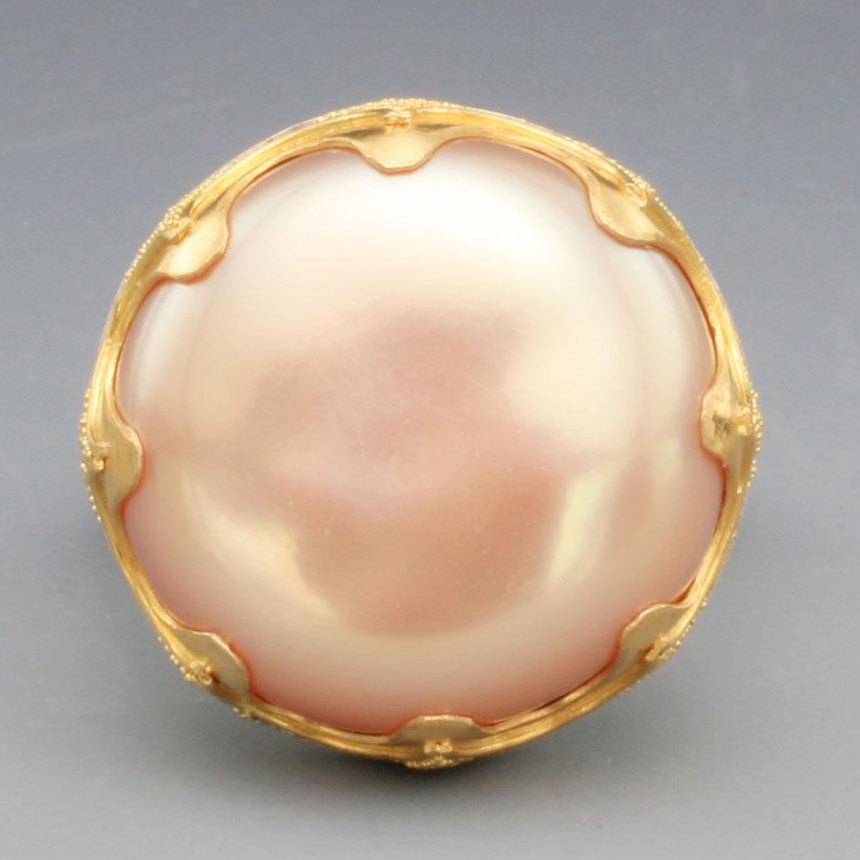 Women's or Men's Steven Battelle Large Pink Pearl Silver/22K Gold Ring For Sale