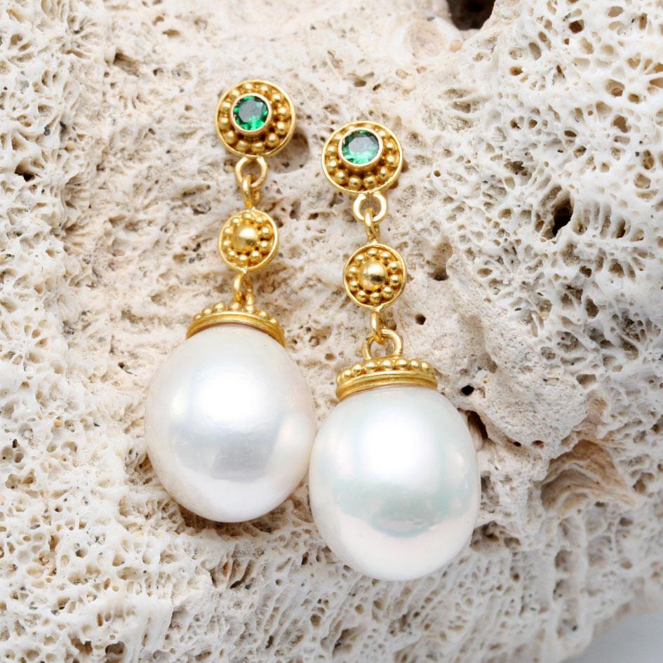 22k gold pearl earrings