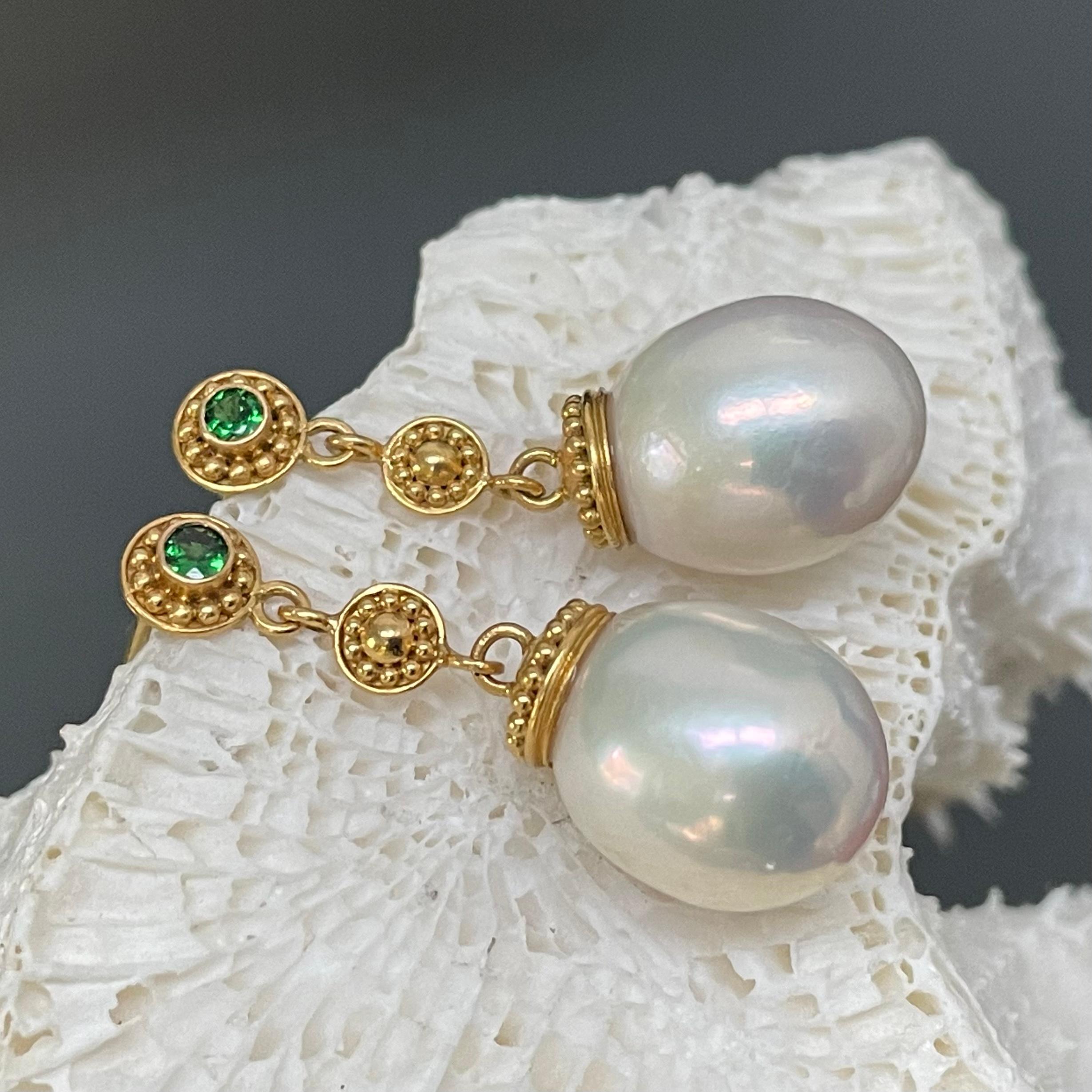 Steven Battelle Pearl Tsavorite 22K Gold Post Earrings In New Condition For Sale In Soquel, CA