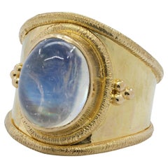 Steven Battelle Rainbow Moonstone, 18K Yellow Gold Ring