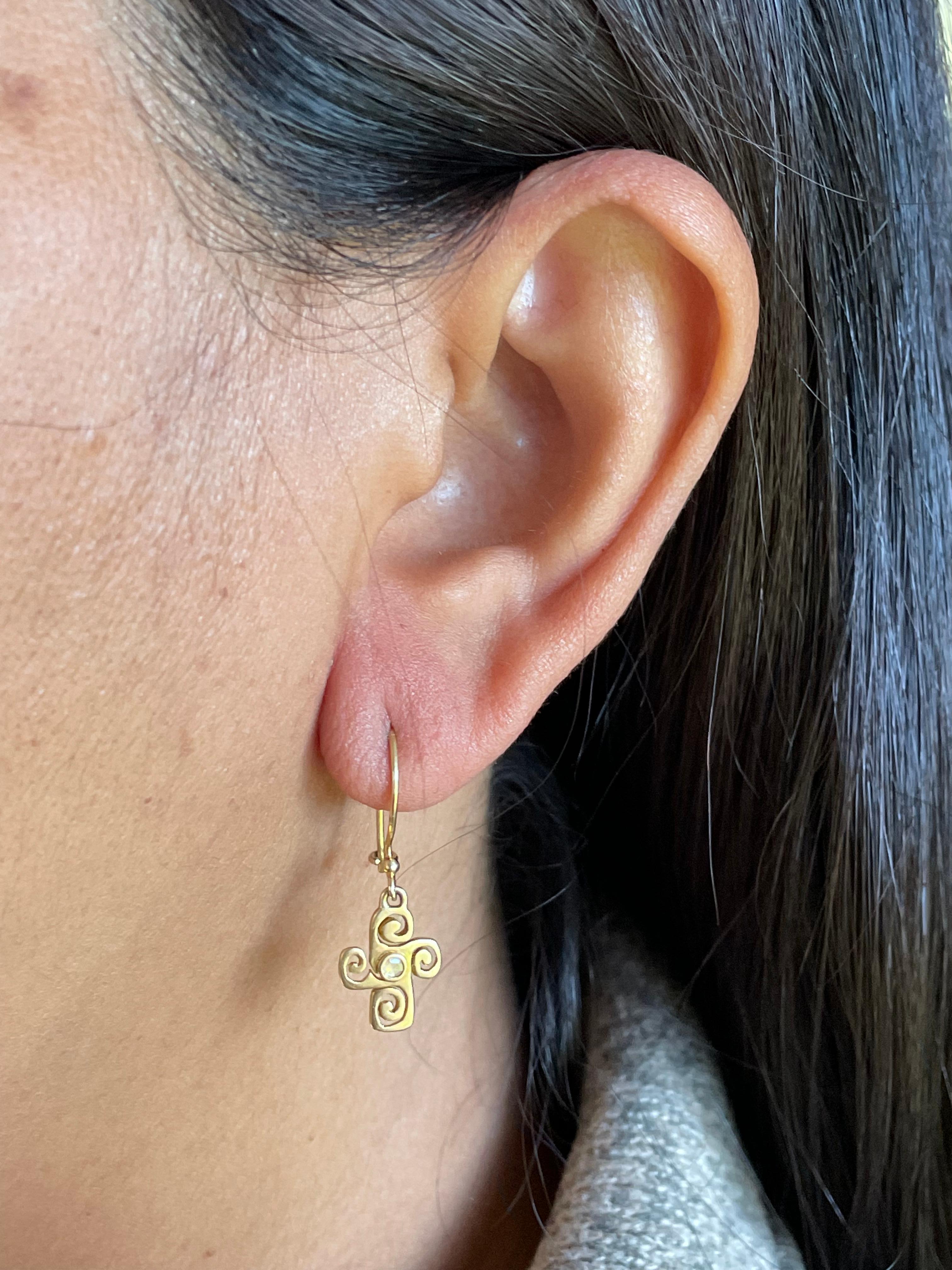 Steven Battelle Rose Cut Diamond 18K Gold Spiral Cross Wire Earrings In New Condition For Sale In Soquel, CA