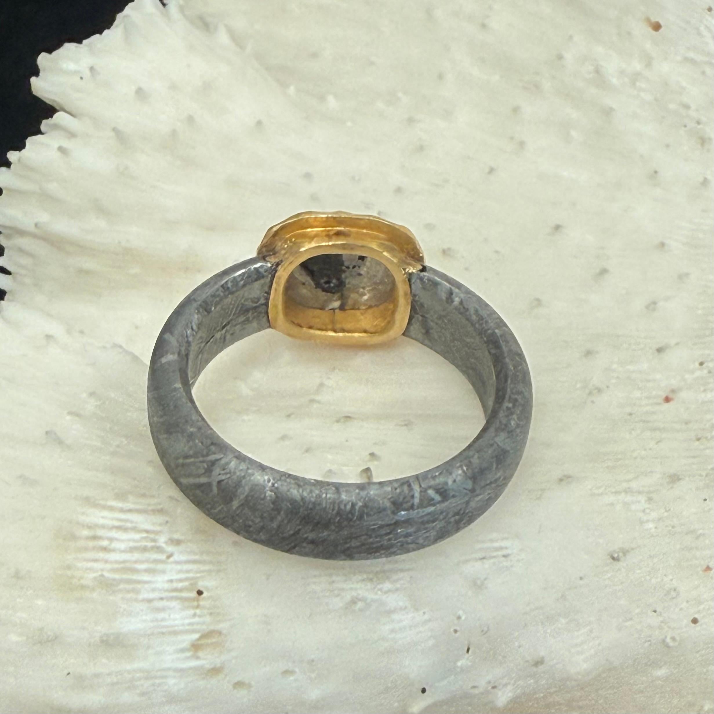 Steven Battelle Rough Diamond 18K Gold Gibeon Meteorite Ring (Zeitgenössisch) im Angebot