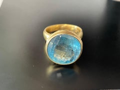 Steven Battelle Round 15.5 Carats Aquamarine 18K Gold Ring