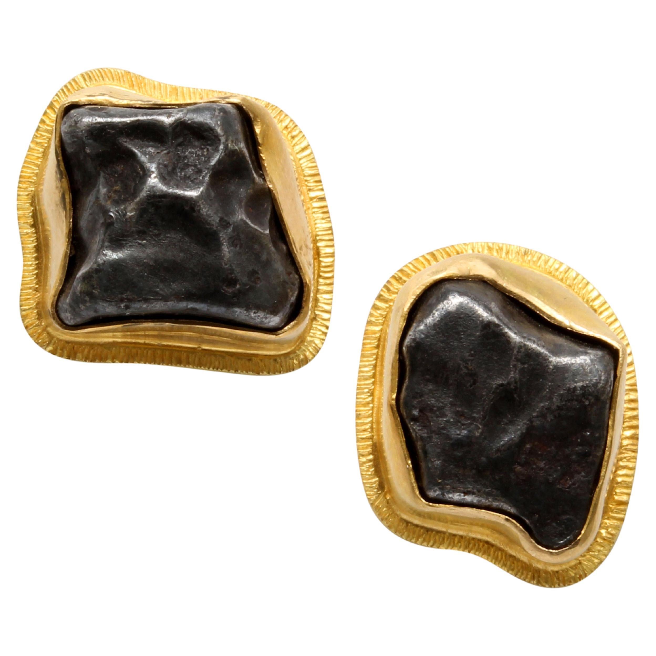 Steven Battelle Sikhote-Alin Meteorite 18K Gold Post Earrings For Sale