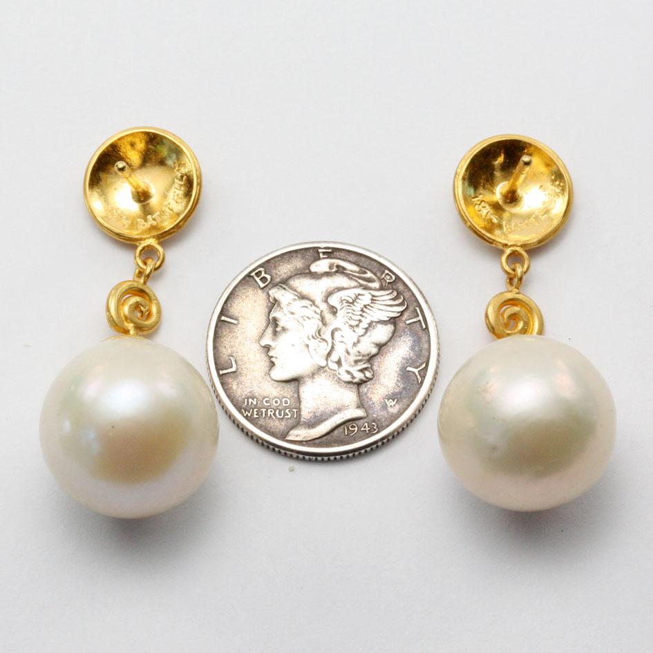 Round Cut Steven Battelle White Pearl 18K Gold Post Earrings