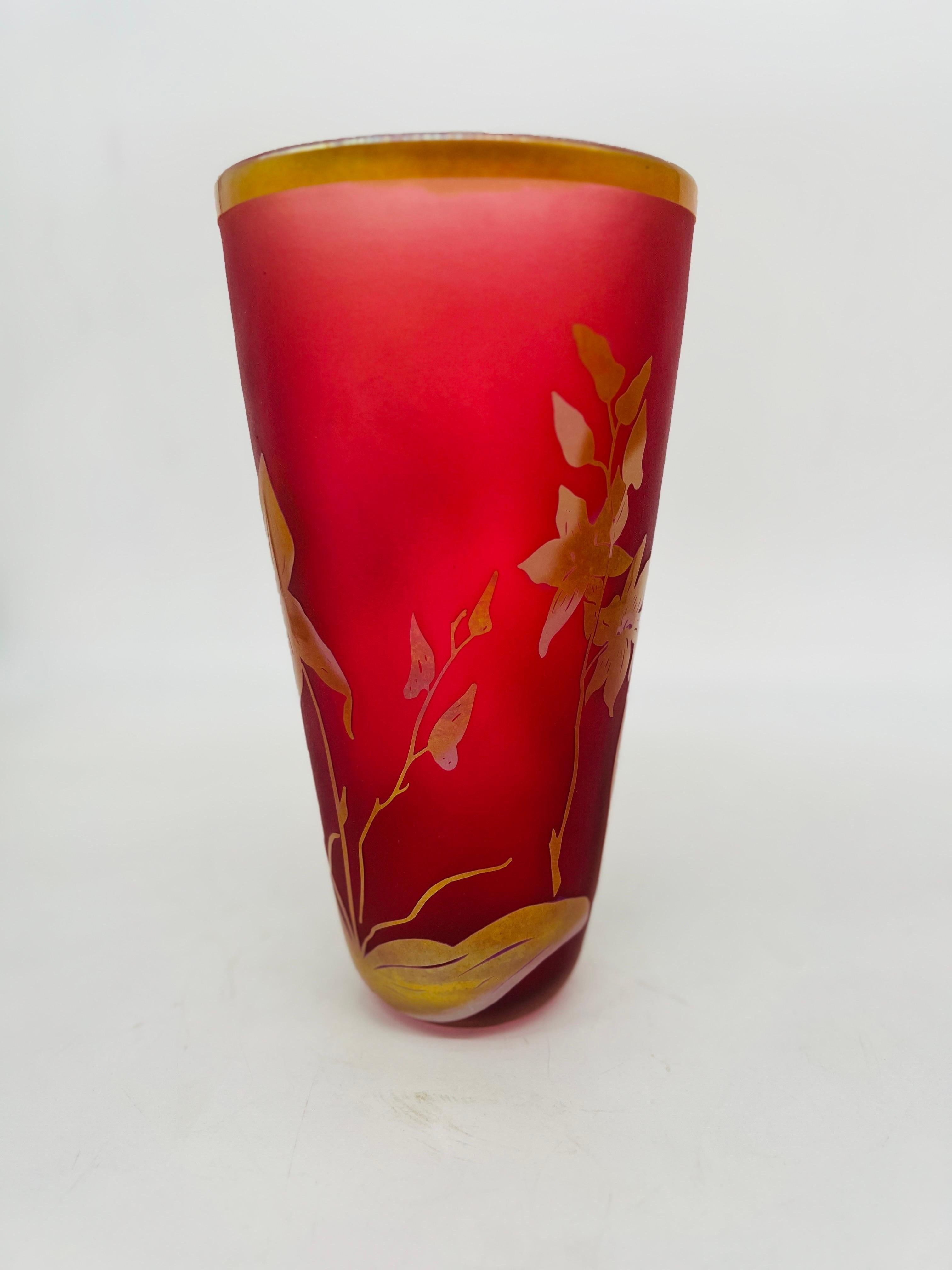 Steven Correia Limited Edition Studio Art Glass Vase Circa 2005 85 of 500 In Excellent Condition For Sale In Atlanta, GA