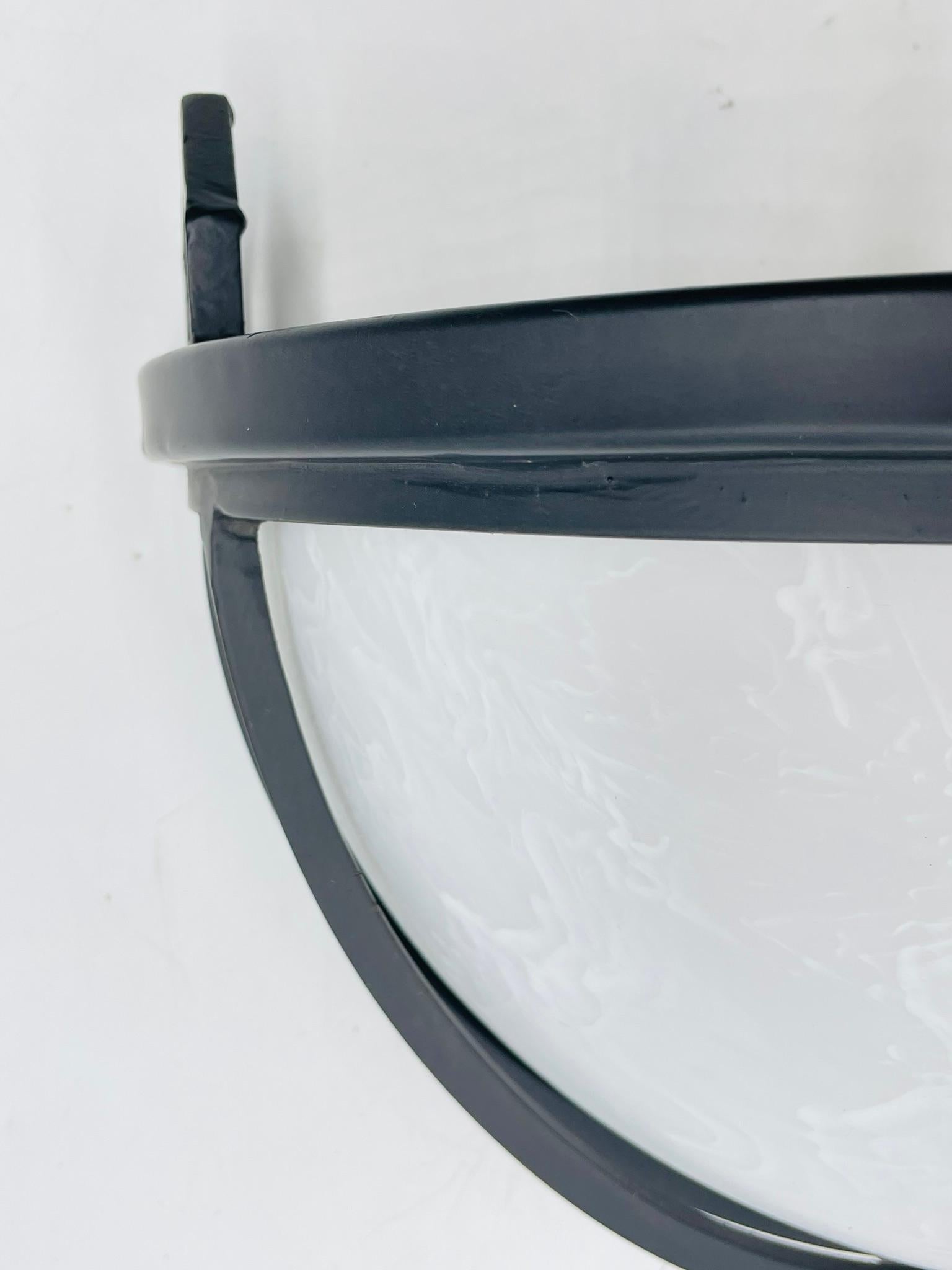 XXI secolo e contemporaneo Steven Handelman 'Parma' Applique in ferro nero con vetro bianco, USA, 2022 in vendita