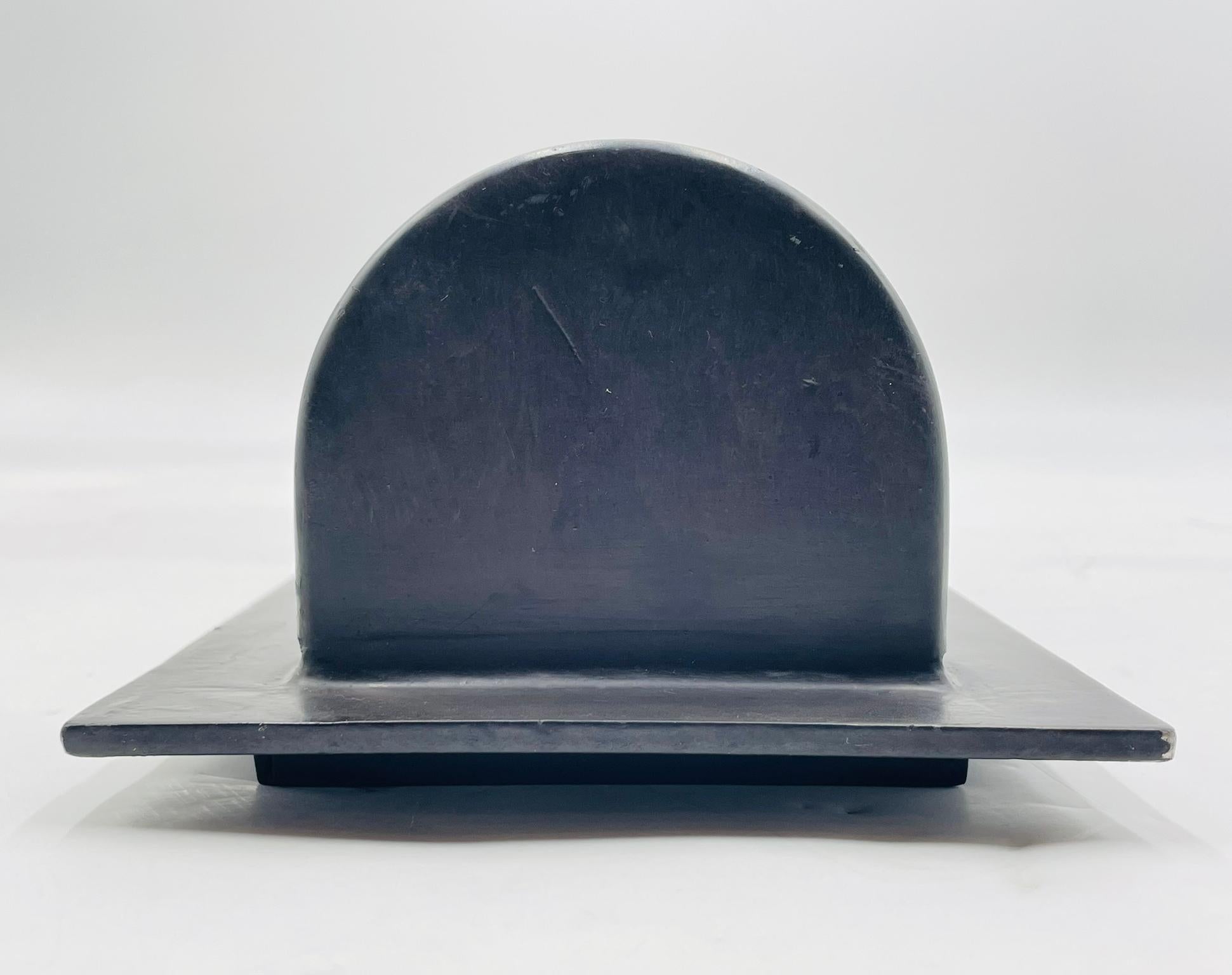 Steven Handelman, applique da parete in ferro nero e acrilico bianco In condizioni buone in vendita a Los Angeles, CA