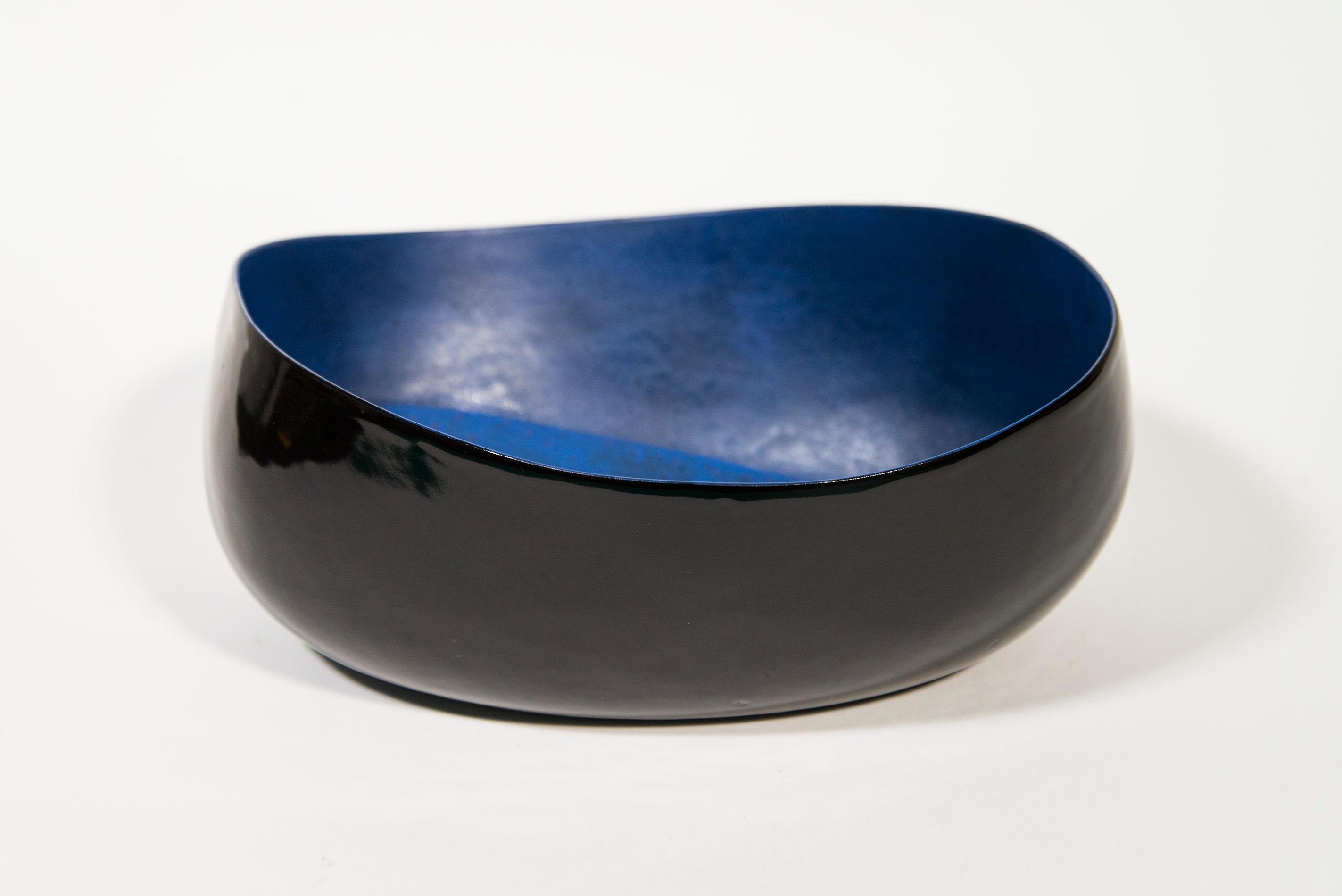 Afterlife No 3  - blue, black, nature inspired, elongated, ceramic vessel - Sculpture by Steven Heinemann