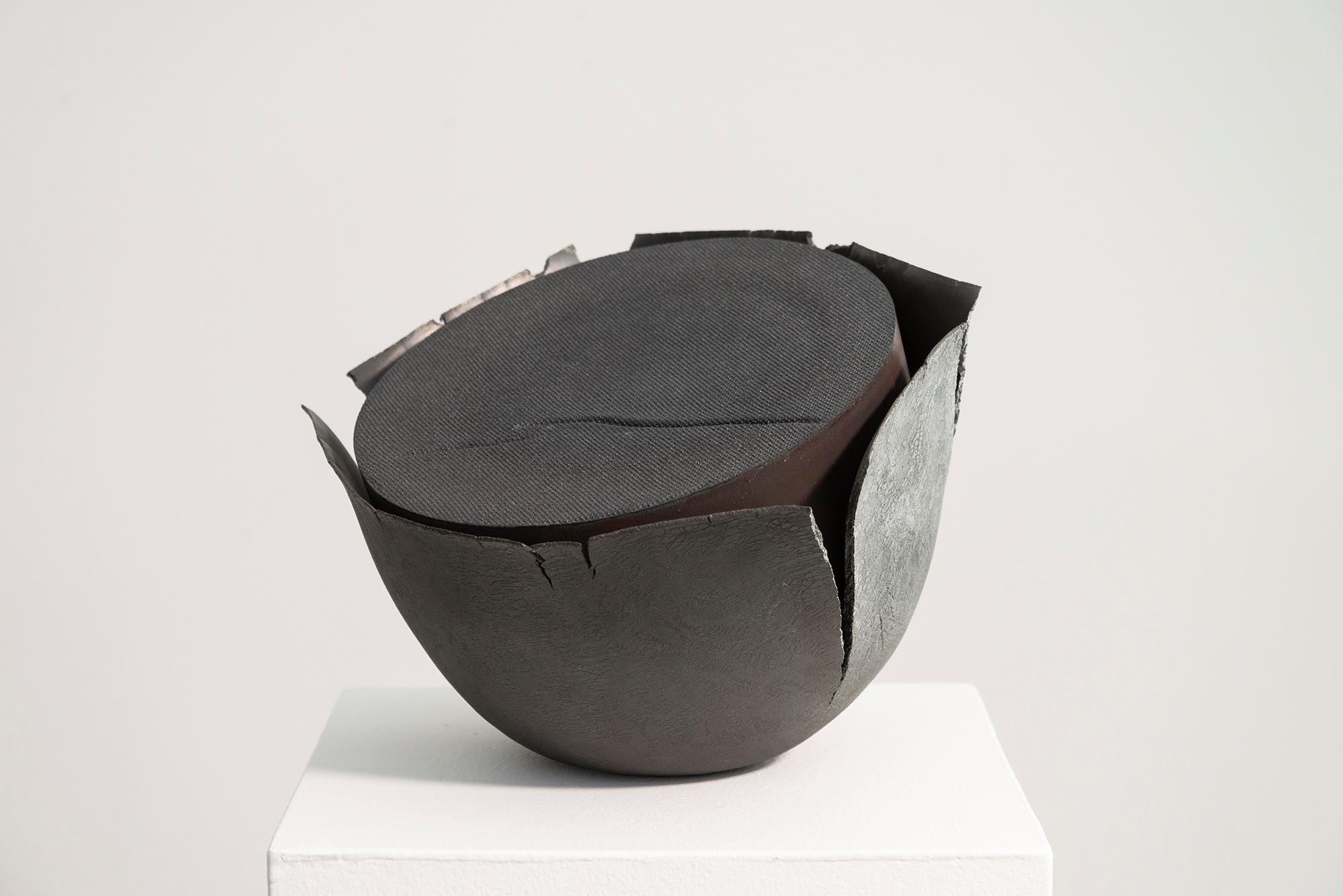 Husk Series #1 (black) - contemporary, abstract, ceramic, indoor sculpture For Sale 2