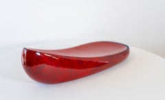 Slider - zeitgenössische, handgefertigte, abstrakte Keramik-Tischskulptur