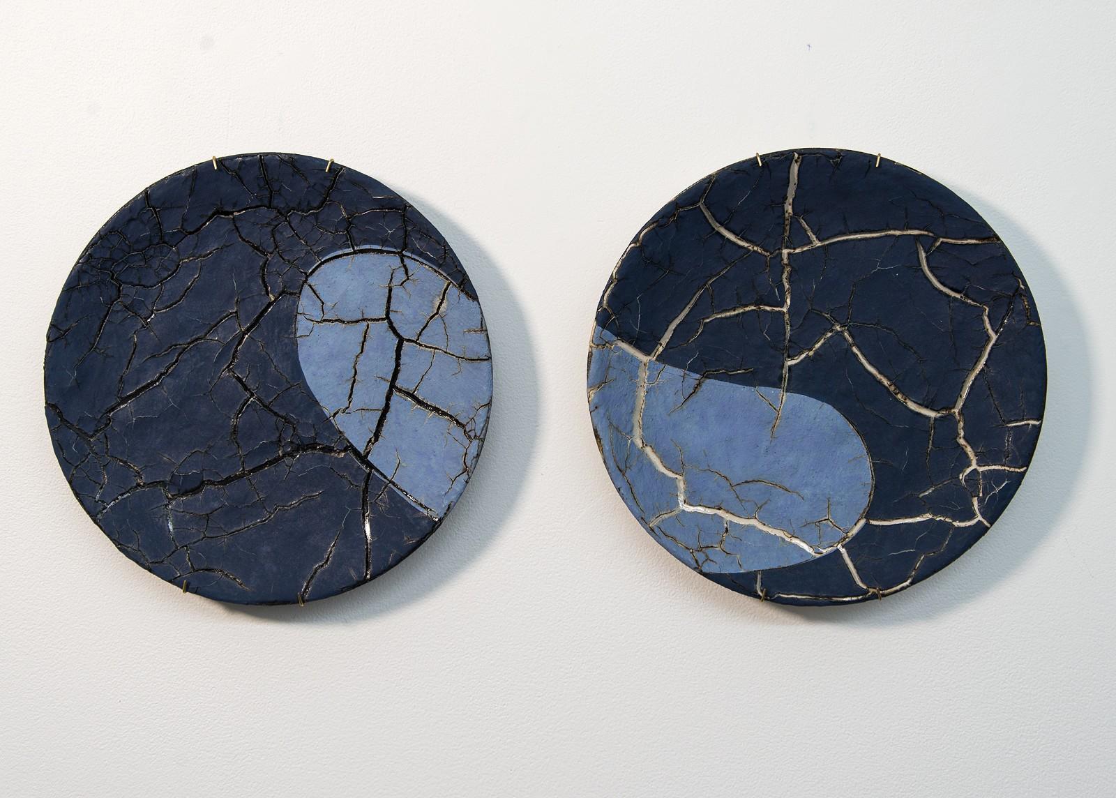 TP No 1 - blue, textured, pair, ceramic, wall mounted circular sculpture - Sculpture by Steven Heinemann