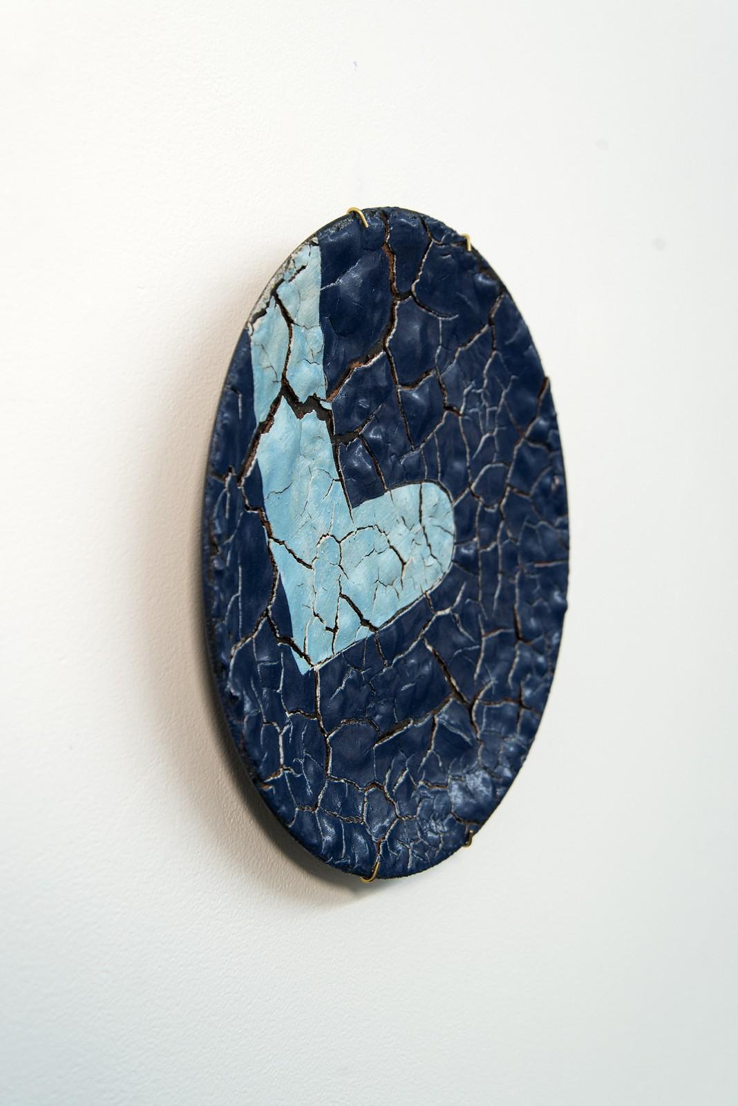 TP No 2 - blue, textured, ceramic, wall mounted circular sculpture - Sculpture by Steven Heinemann