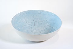 Untitled Aqua Tilted Bowl - scultura da tavolo in ceramica contemporanea, realizzata a mano