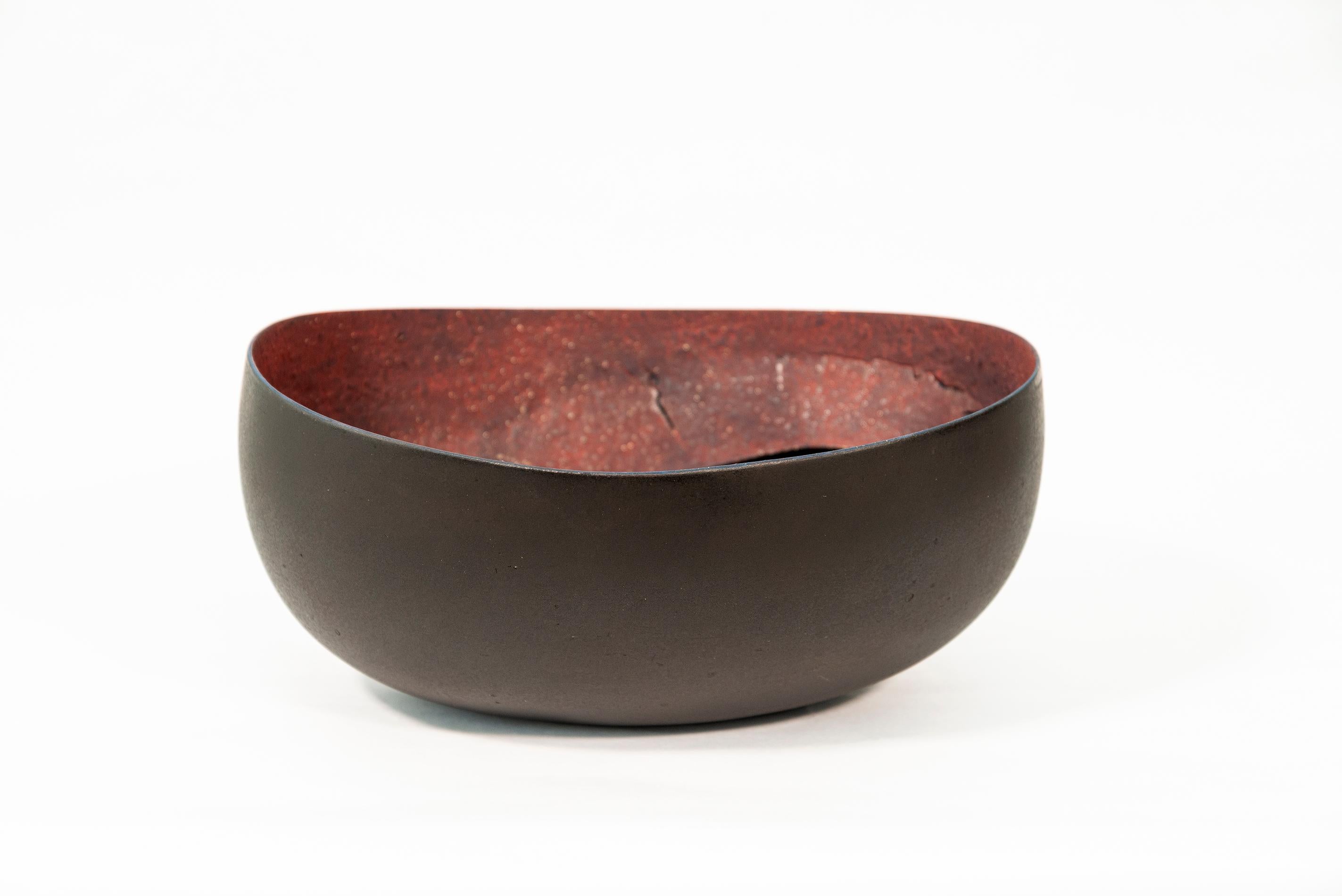 Untitled Bowl (Black) - black, red, nature inspired, textured, ceramic vessel - Sculpture by Steven Heinemann