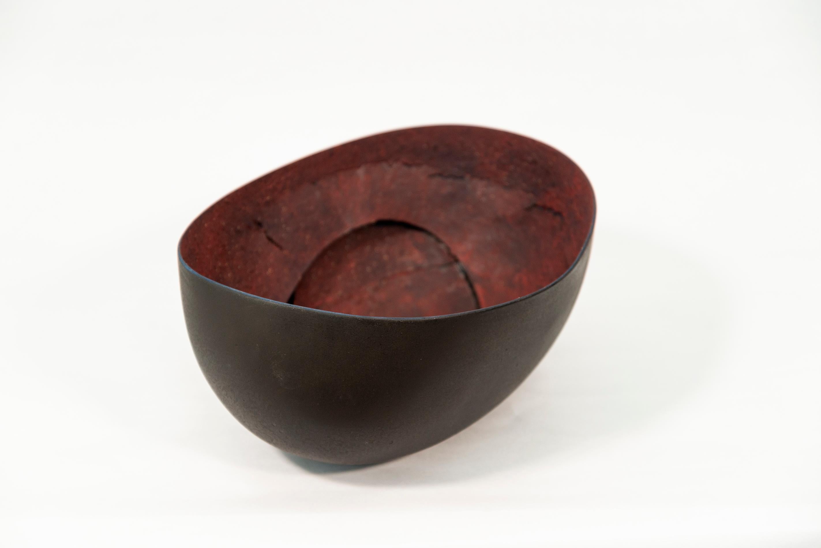 Untitled Bowl (Black) - black, red, nature inspired, textured, ceramic vessel - Contemporary Sculpture by Steven Heinemann