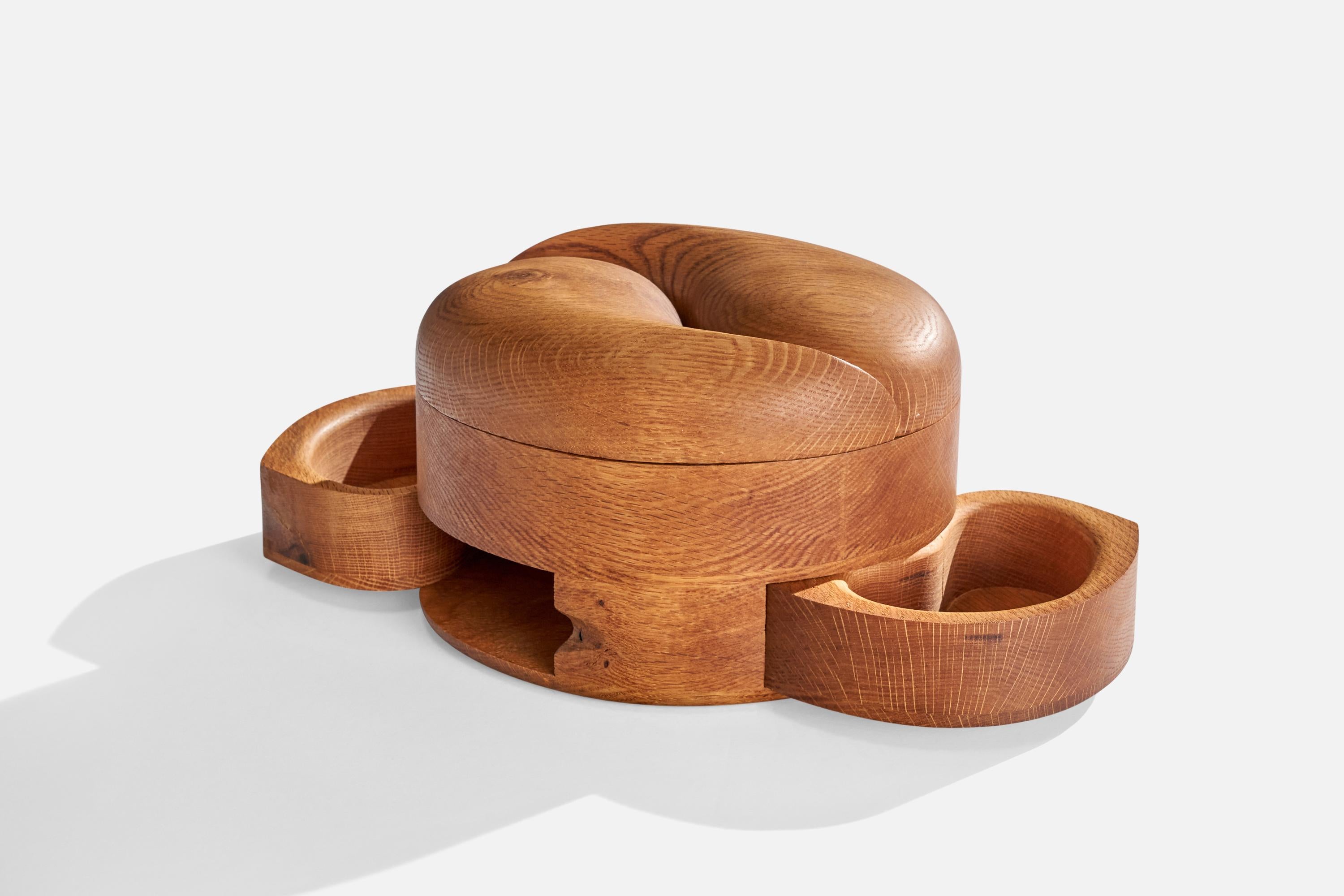 Steven Spiro, Jewelry Box, Oak, USA, 1970s In Good Condition For Sale In High Point, NC