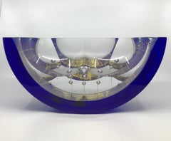 Vetro fuso contemporaneo, effetto ottico, design, blu, "Cuttyaugh Rocks Boat".
