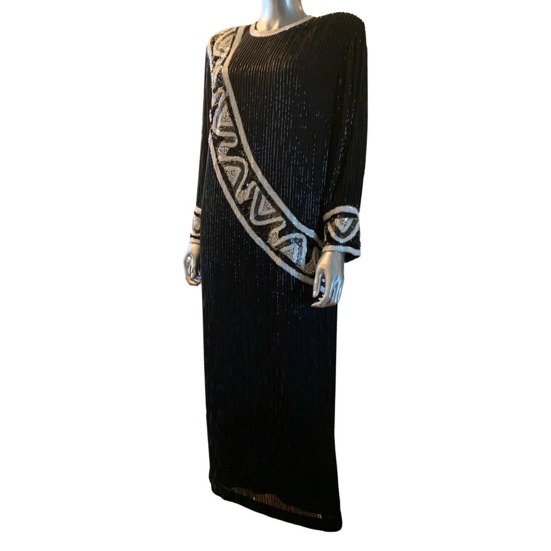 Steven Yearick Bugle Beaded Black and White Gown Custom Made Plus Size  In Good Condition For Sale In Palm Springs, CA