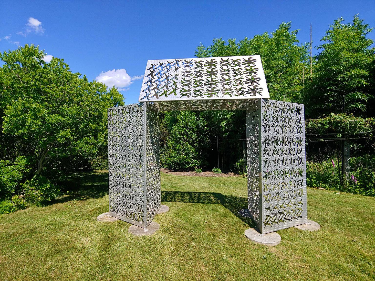 « Portrait à la 8e Dimension », sculpture abstraite d'extérieur en métal soudé - Sculpture de Steven Zaluski