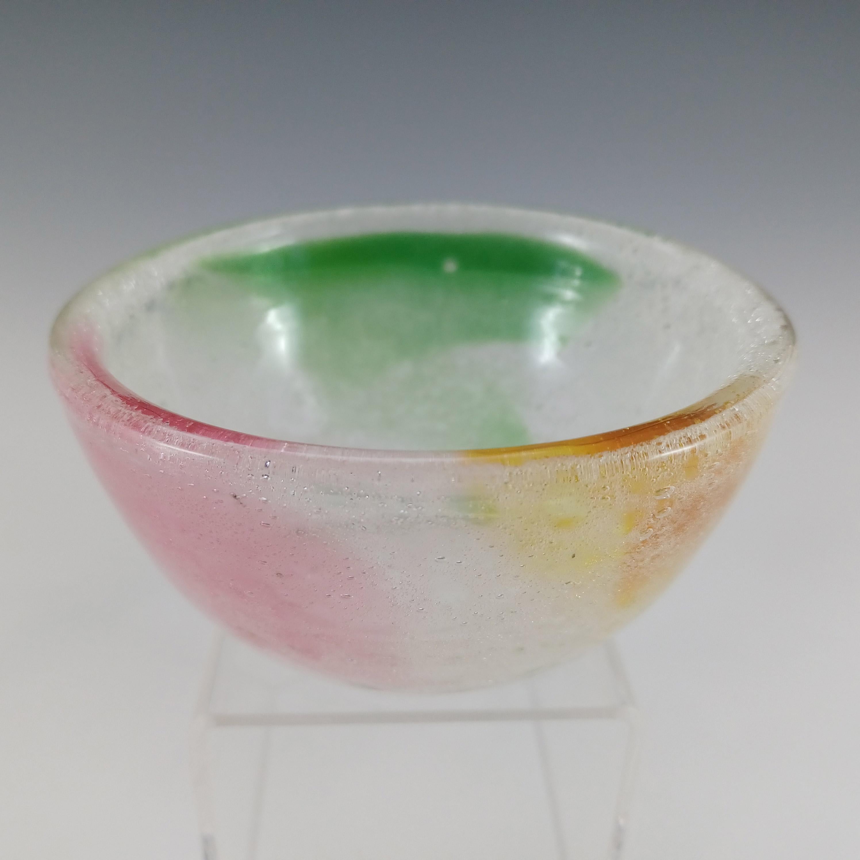 Stevens & Williams? 1940er Bubbly-Regenbogen-Glasschale (Handgefertigt) im Angebot