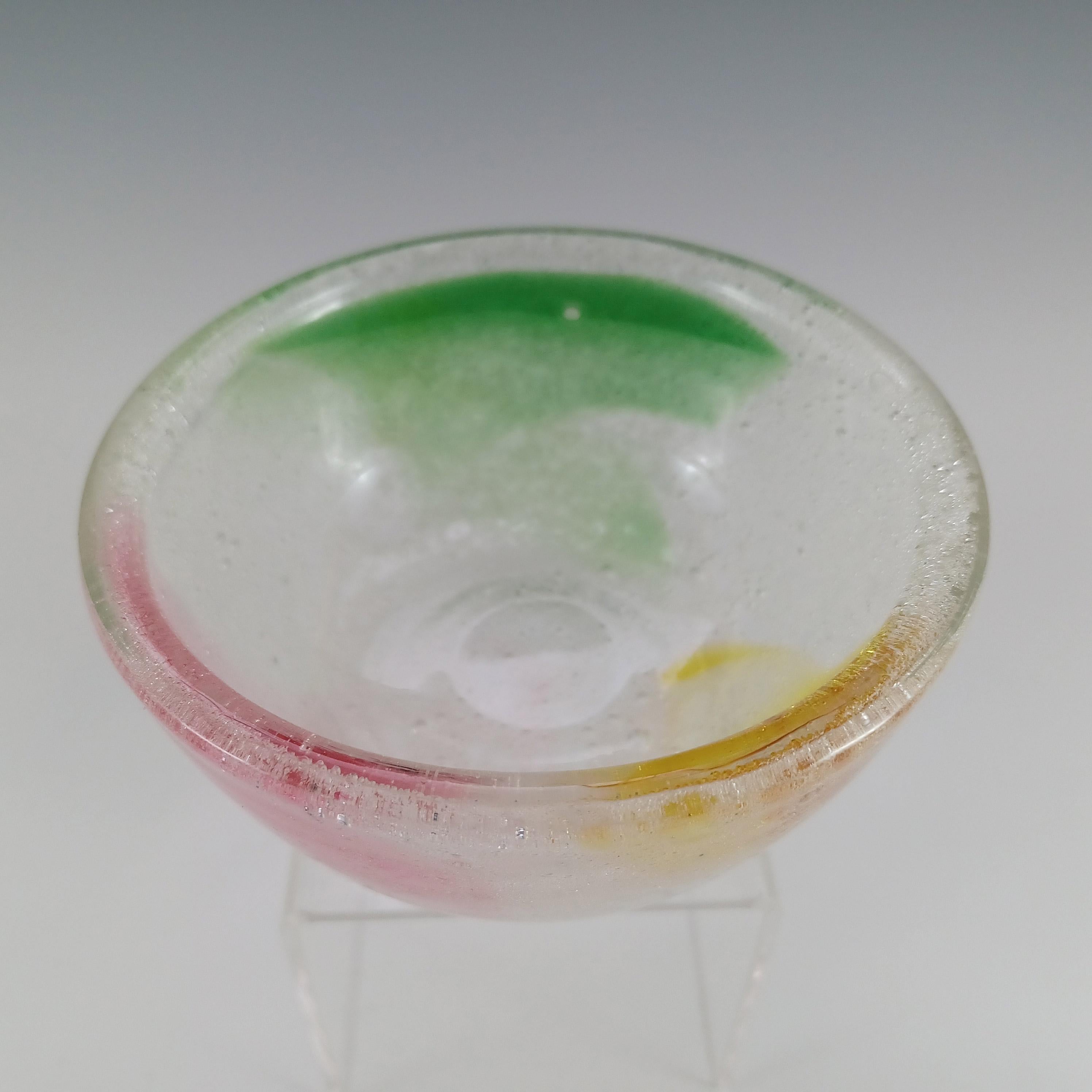 Stevens & Williams? 1940er Bubbly-Regenbogen-Glasschale (Mitte des 20. Jahrhunderts) im Angebot