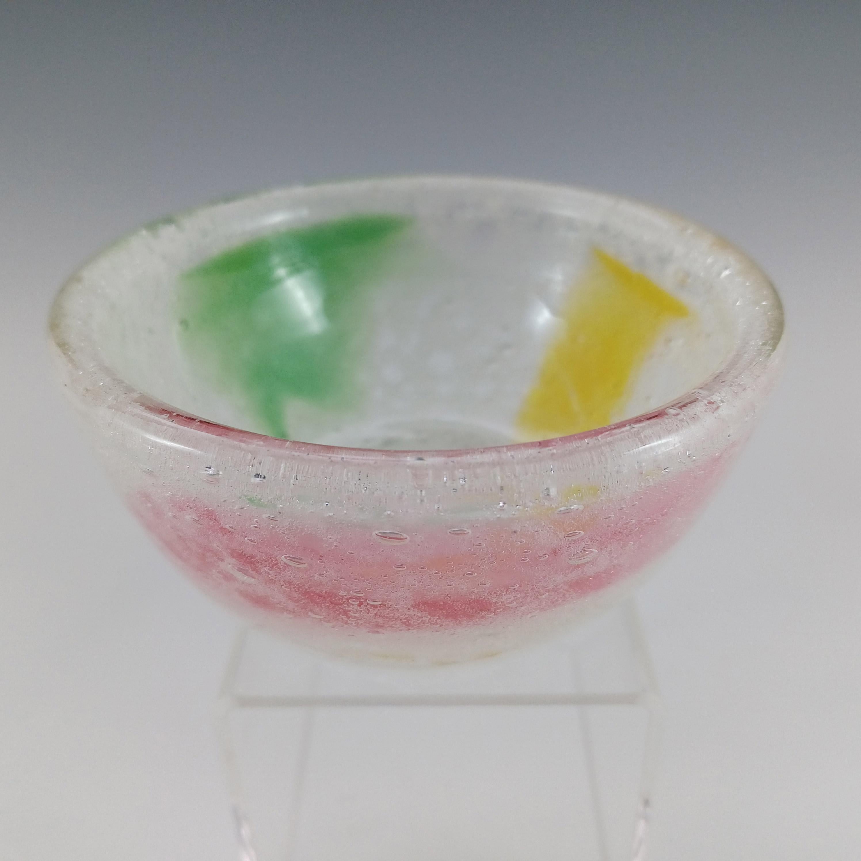Stevens & Williams? Cuenco vintage de cristal arco iris burbujeante Hecho a mano en venta