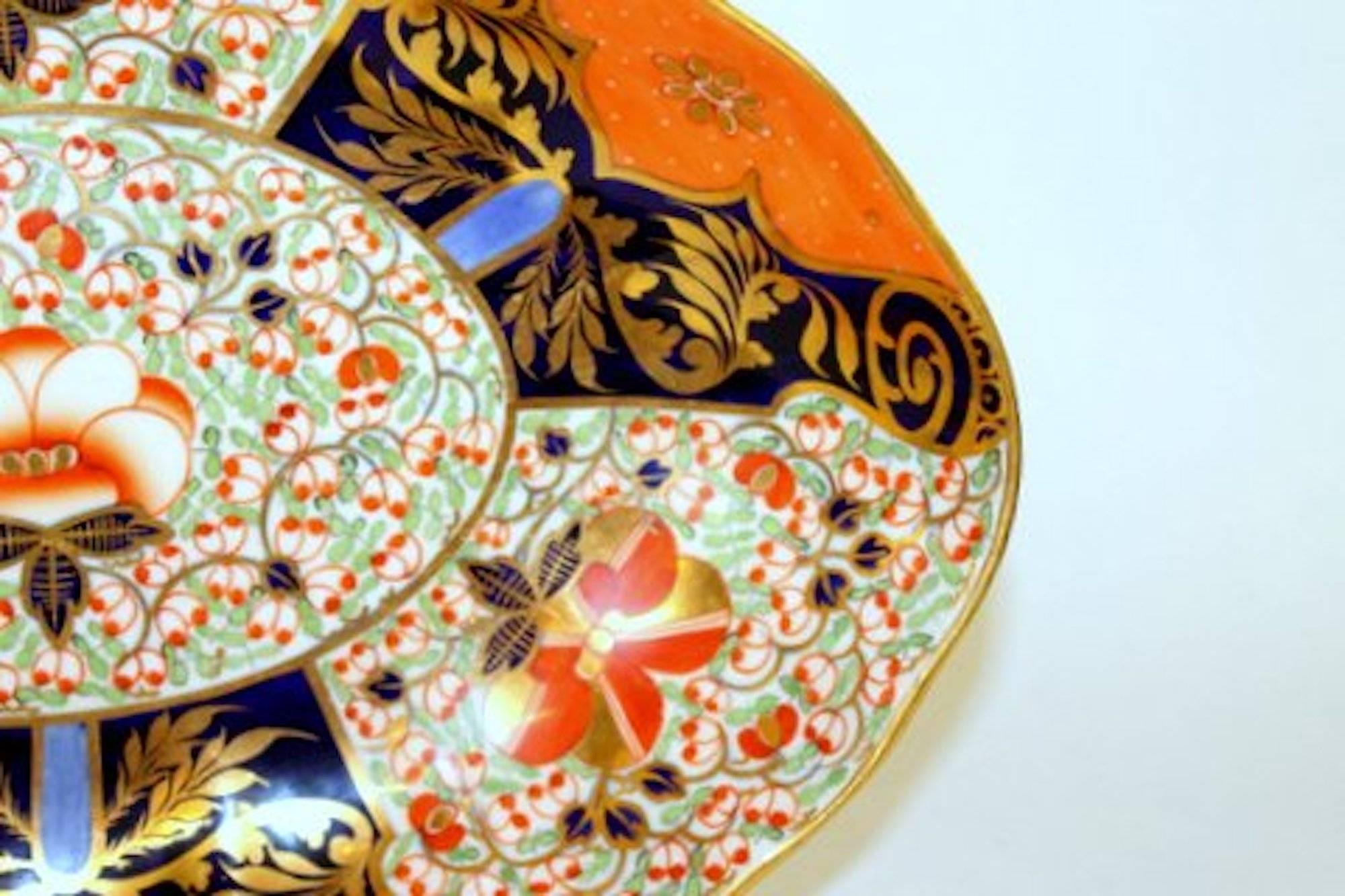 Stevenson & Hancock 19th Century Derby Hand-Painted Porcelain Imari Dessert Dish In Excellent Condition In CHARLESTON, SC
