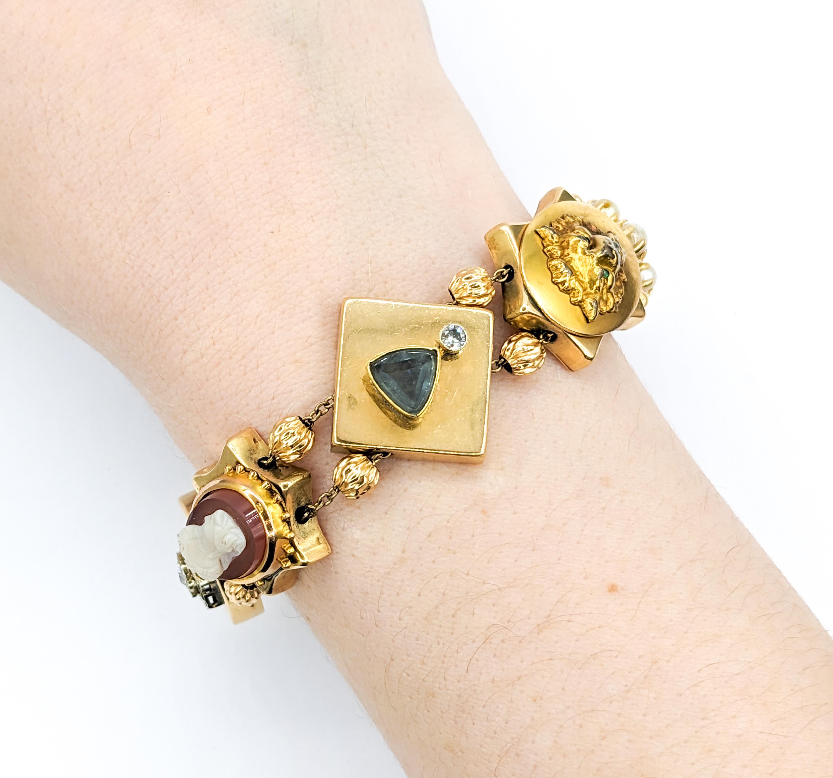 Armband aus Gelbgold mit Diamanten, Smaragden, Rubinen und Perlen-Edelsteinen an der Pin Slide

Wir präsentieren ein skurriles, individuelles Vintage Slider-Armband, das meisterhaft aus 14-karätigem Gelbgold gefertigt ist. Dieses einzigartige