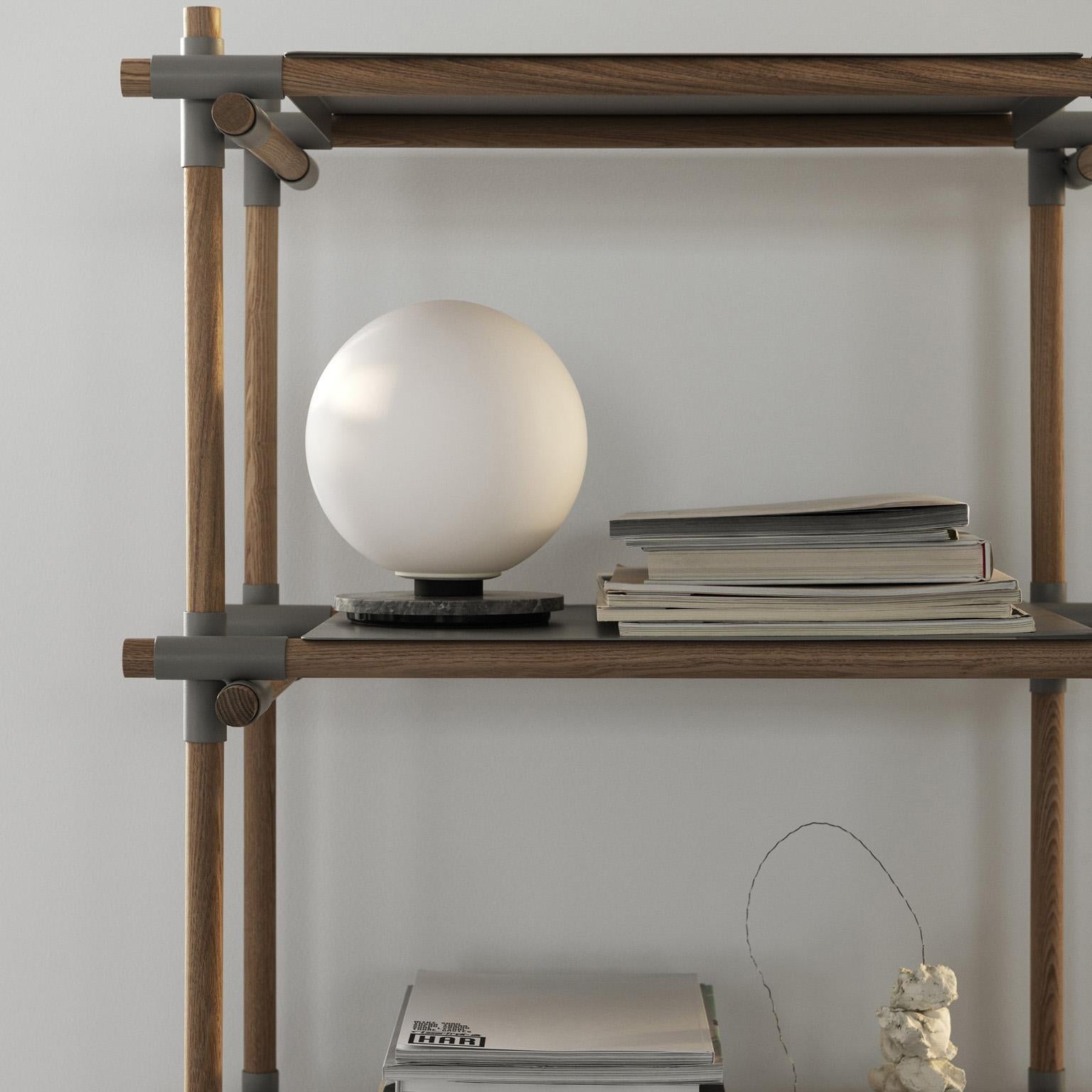 European Stick System, Light Grey Ash Shelves with Light Grey Poles, 1 x 4 For Sale