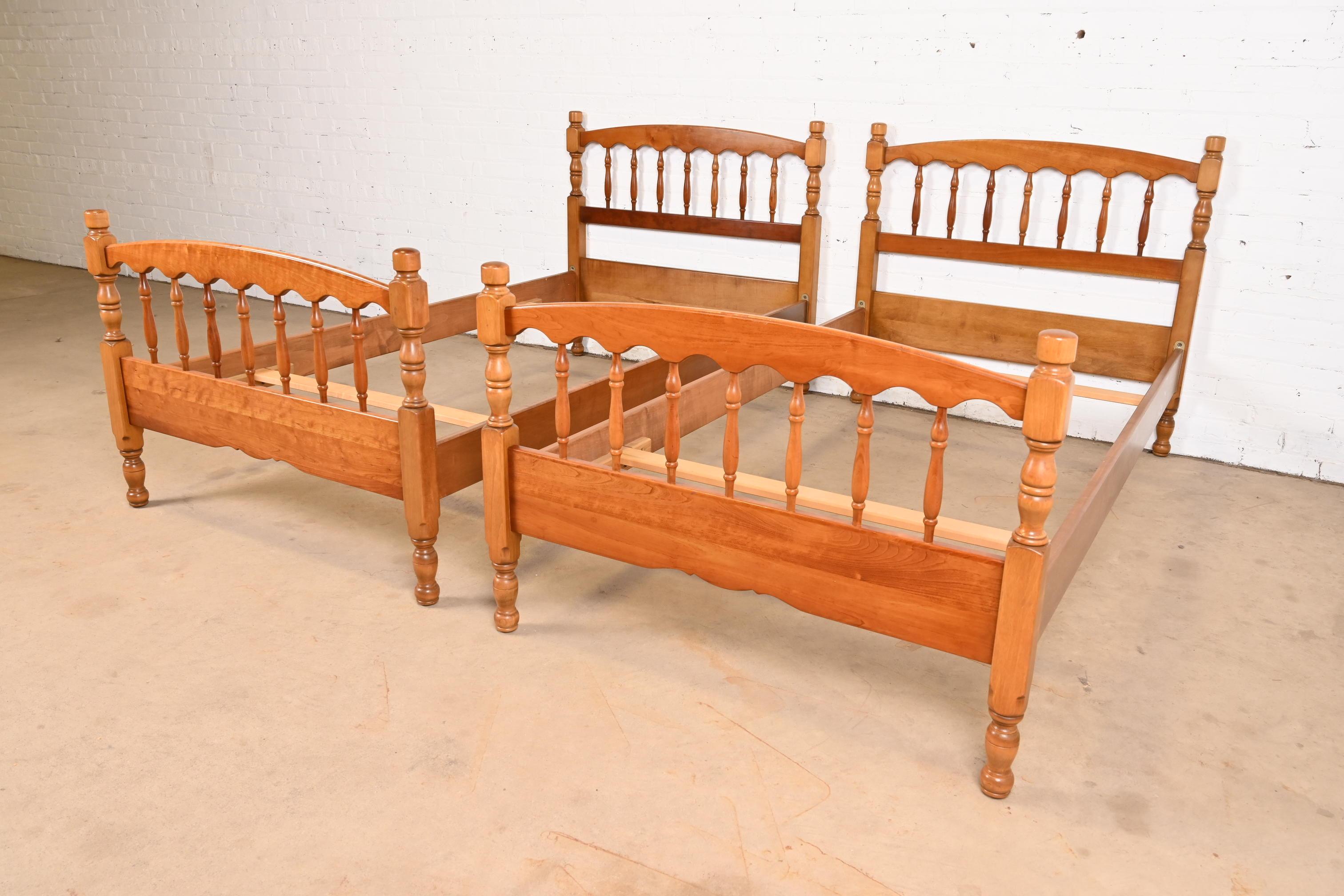 Turned Stickley American Colonial Carved Cherry Wood Twin Size Spindle Beds, Pair