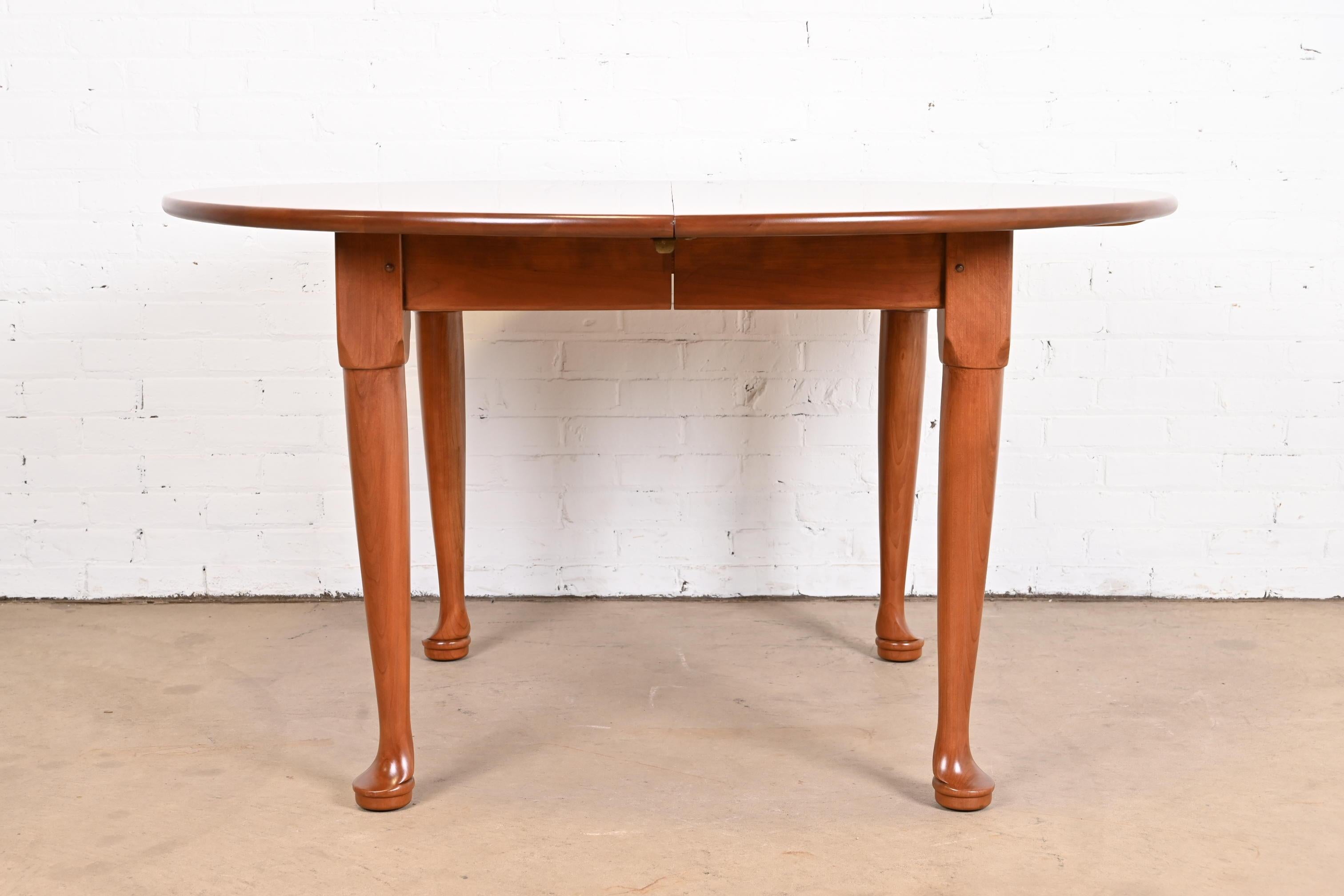 Stickley American Colonial Cherry Wood Extension Dining Table, Newly Refinished For Sale 3