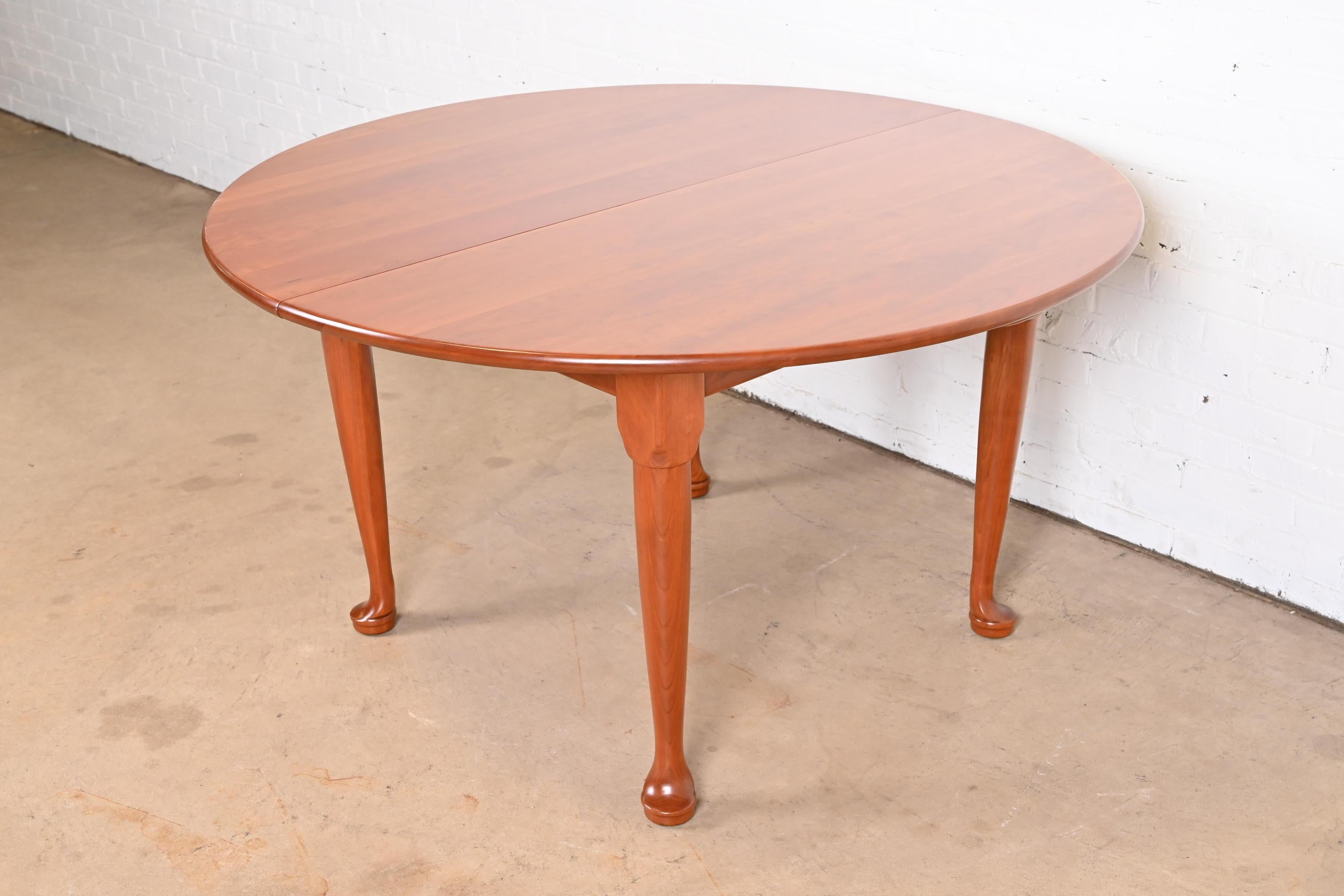 Stickley American Colonial Cherry Wood Extension Dining Table, Newly Refinished For Sale 4