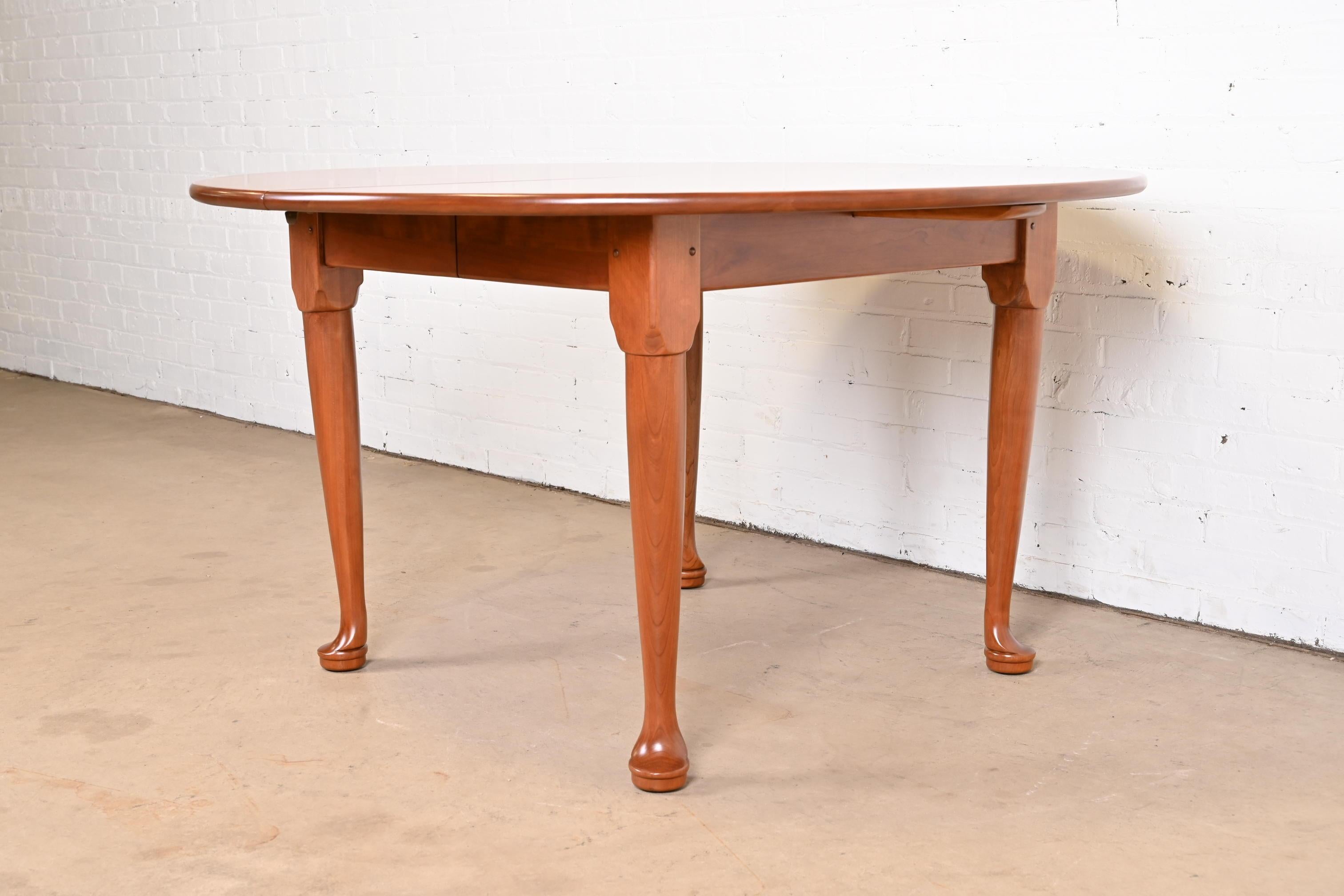 Stickley American Colonial Cherry Wood Extension Dining Table, Newly Refinished For Sale 5