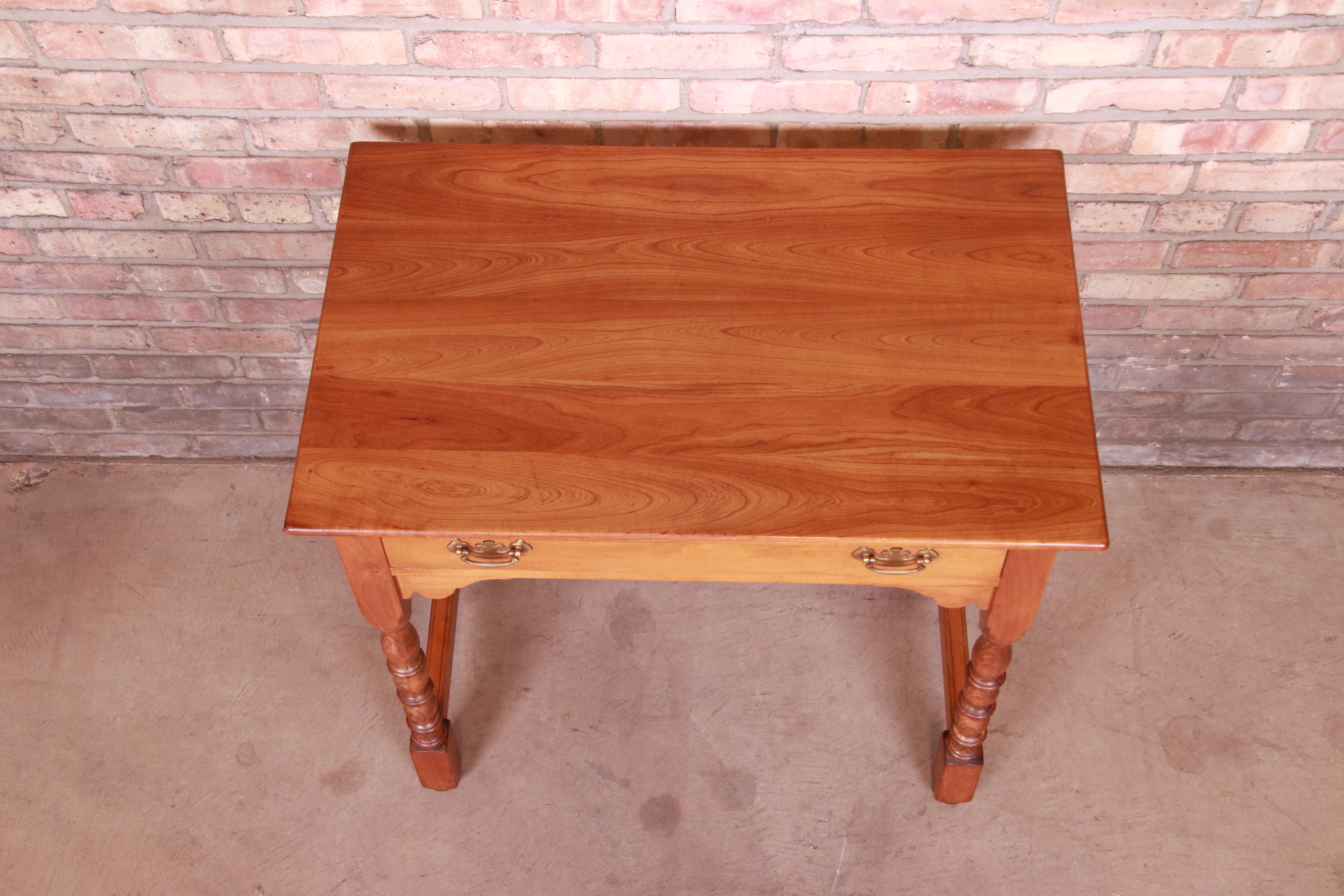 Stickley American Colonial Cherry Wood Writing Desk, 1960 For Sale 3