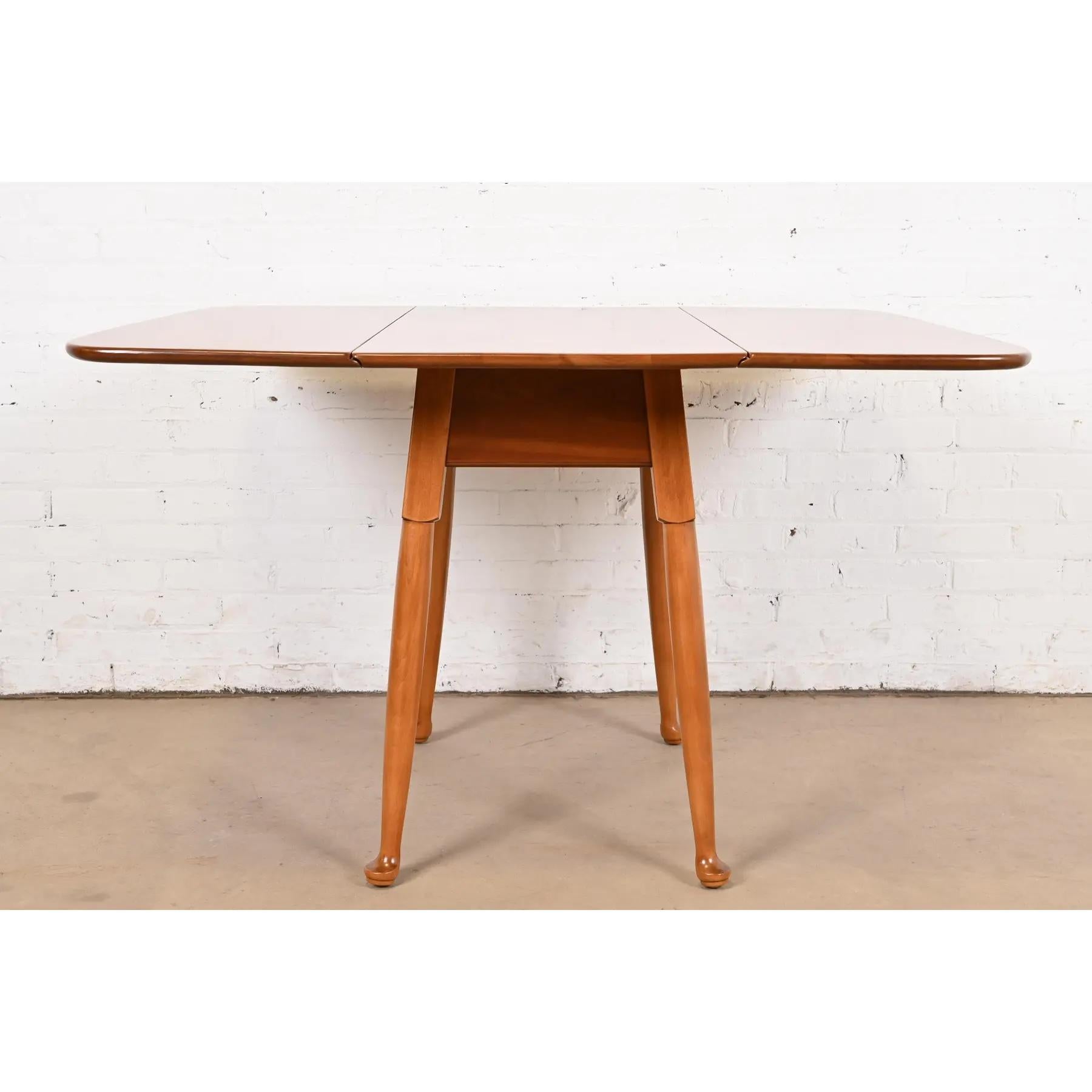 Mid-20th Century Stickley American Colonial Solid Cherry Wood Drop Leaf Dining Table, Refinished For Sale
