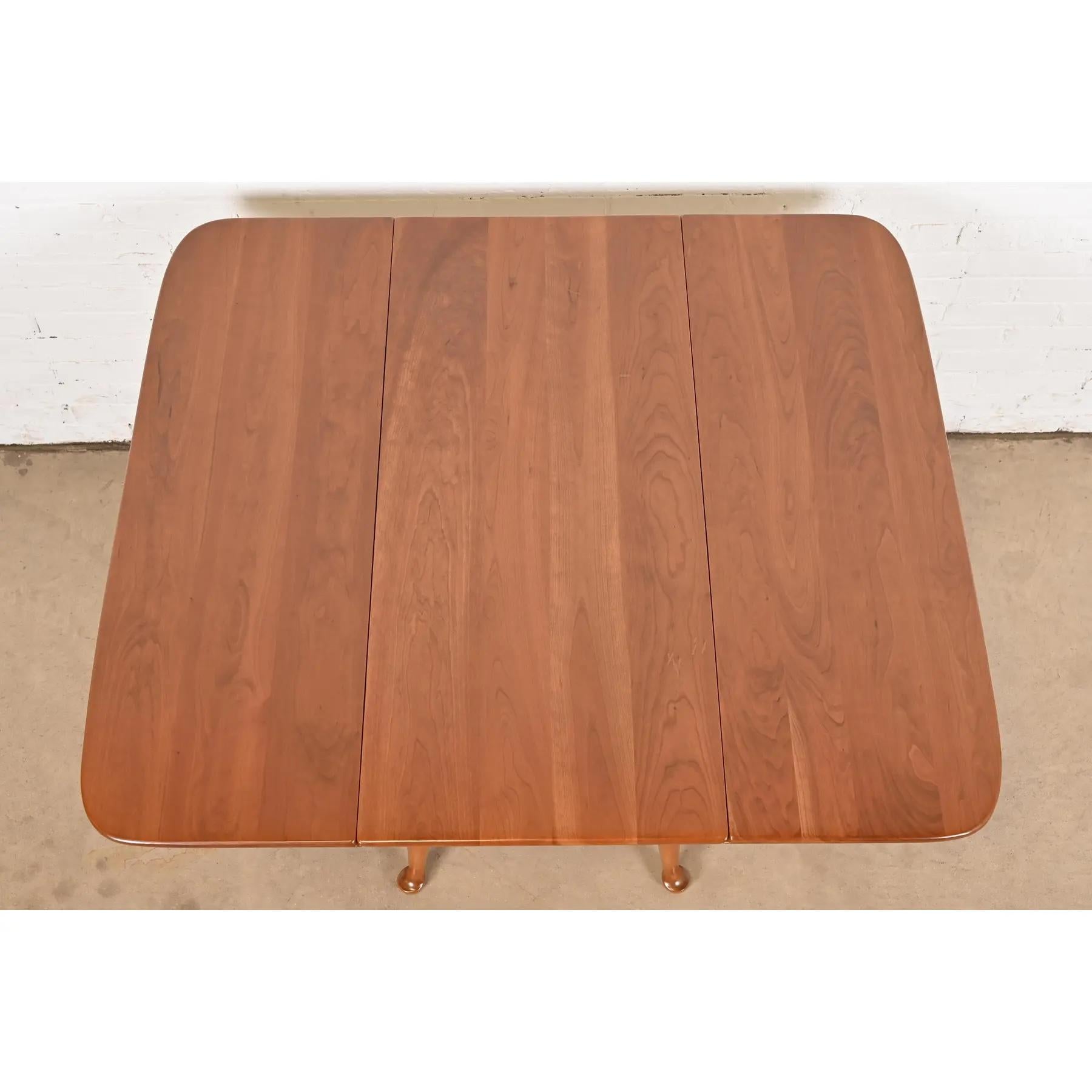 Stickley American Colonial Solid Cherry Wood Drop Leaf Dining Table, Refinished For Sale 1