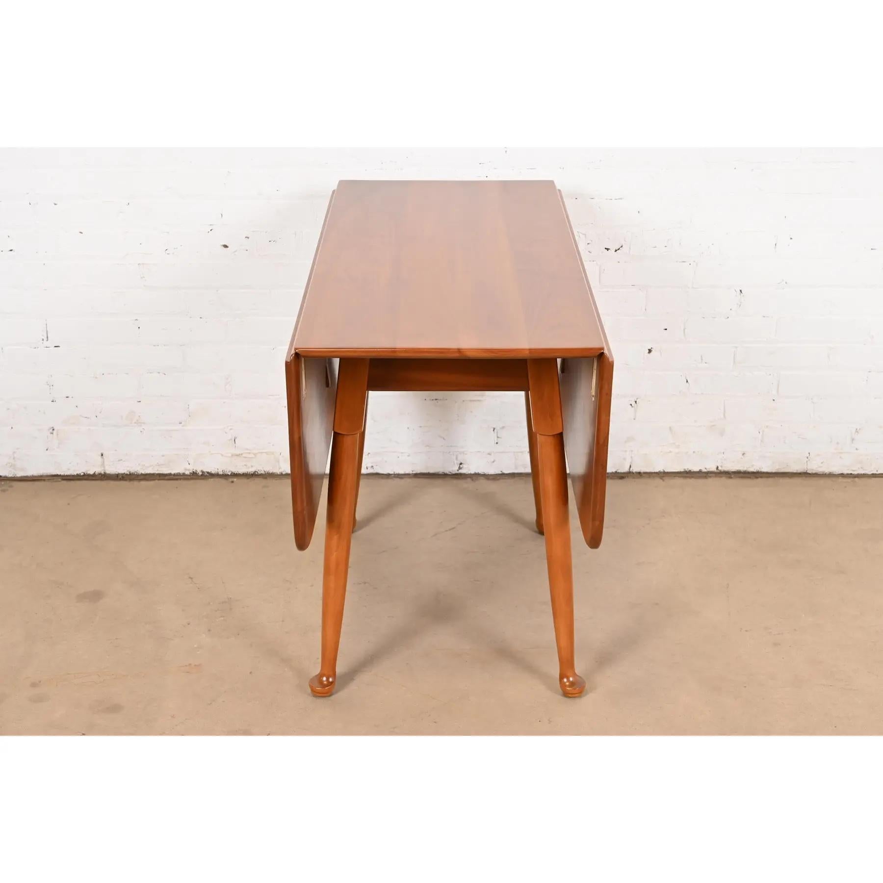 Stickley American Colonial Solid Cherry Wood Drop Leaf Dining Table, Refinished For Sale 2