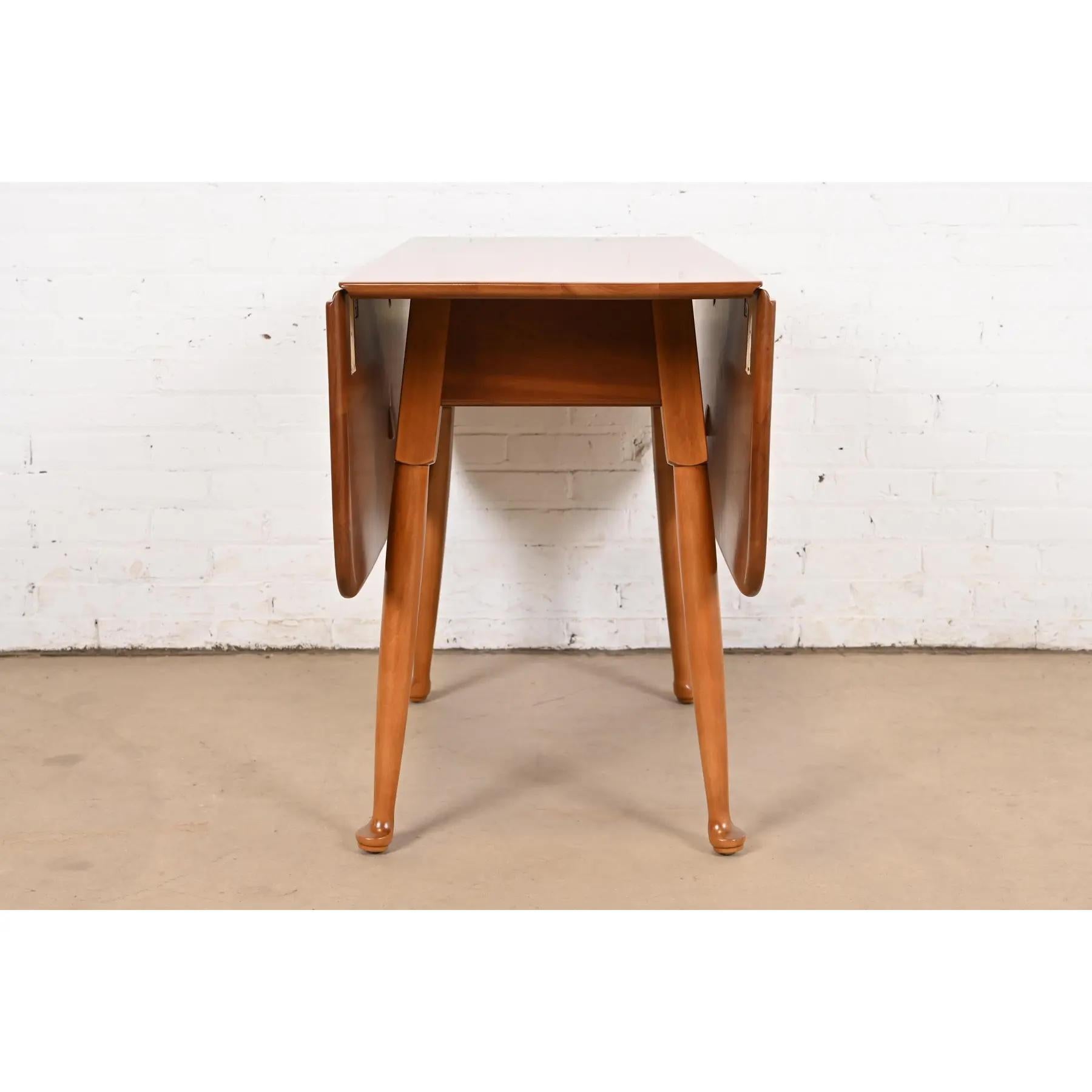 Stickley American Colonial Solid Cherry Wood Drop Leaf Dining Table, Refinished For Sale 3