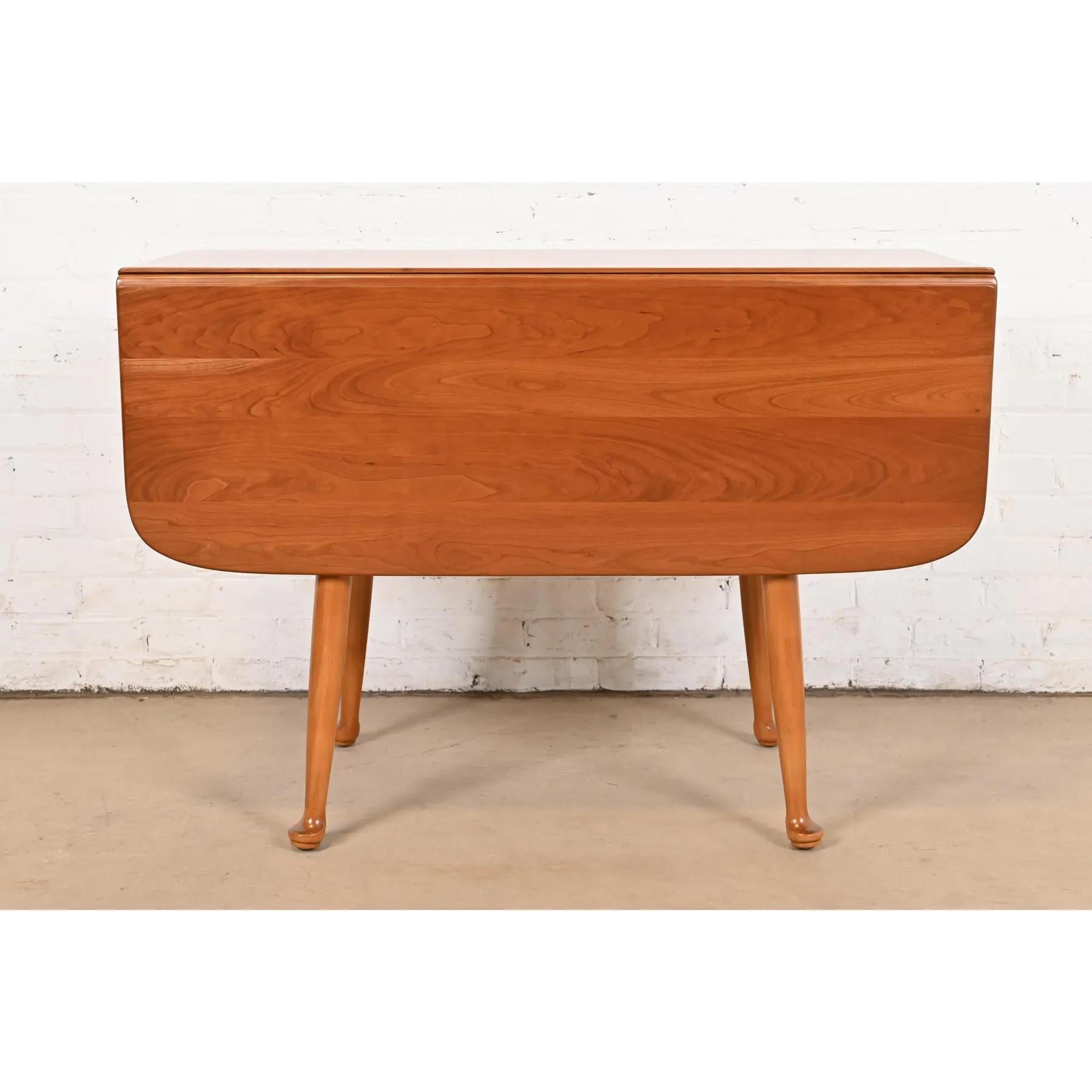 Stickley American Colonial Solid Cherry Wood Drop Leaf Dining Table, Refinished For Sale 5