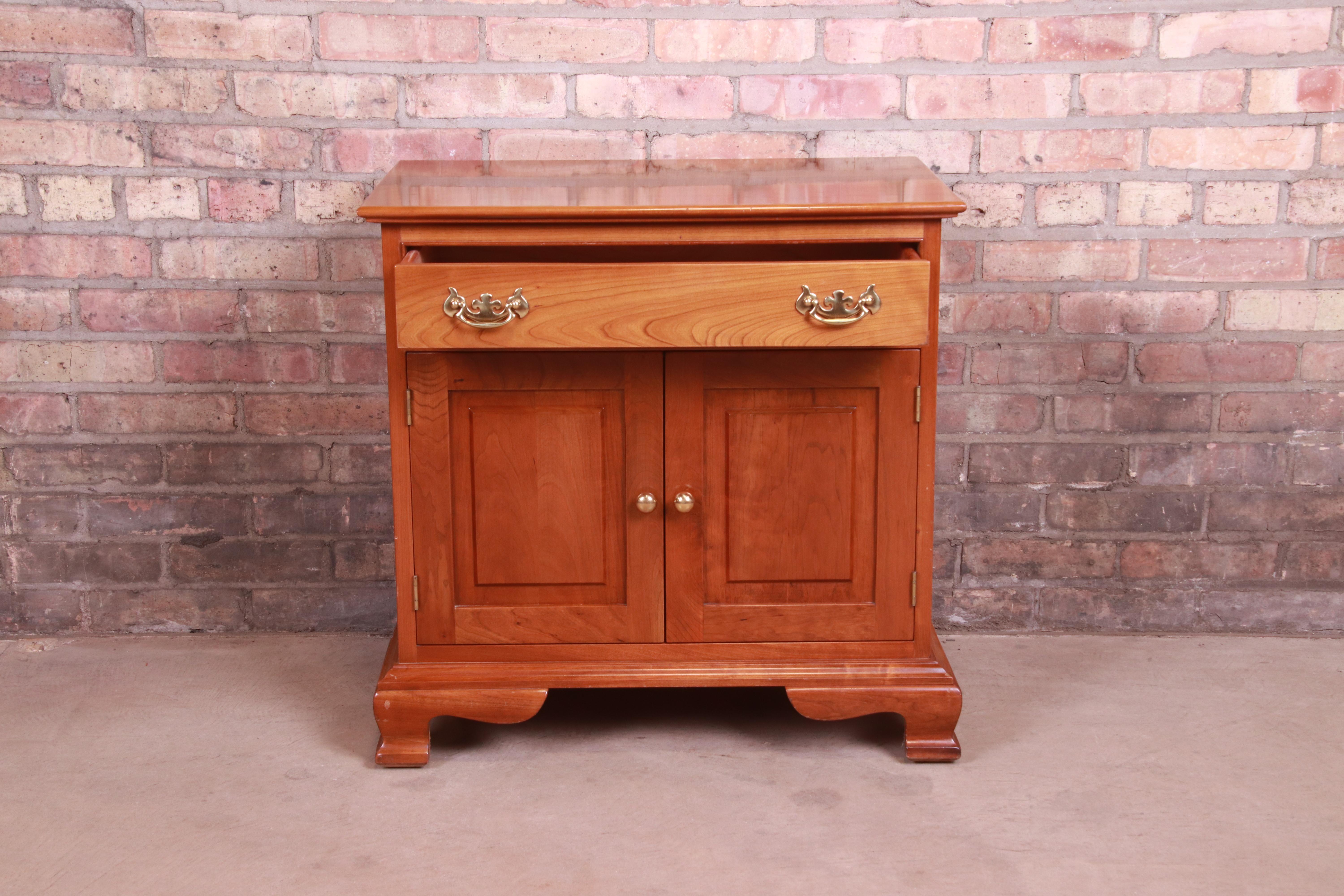 20th Century Stickley American Colonial Solid Cherry Wood Nightstand, Circa 1950s