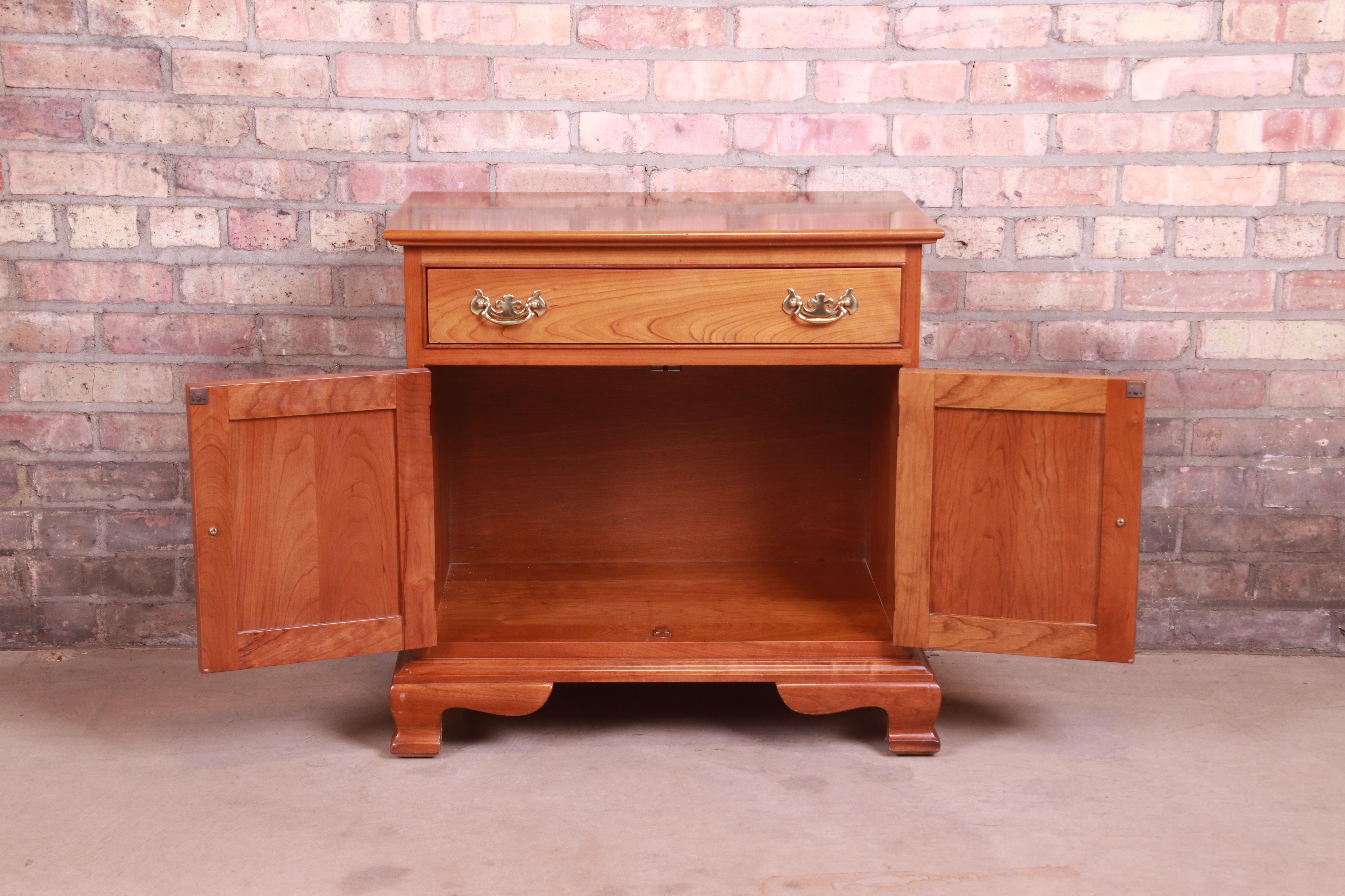 Stickley American Colonial Solid Cherry Wood Nightstand, Circa 1950s 1
