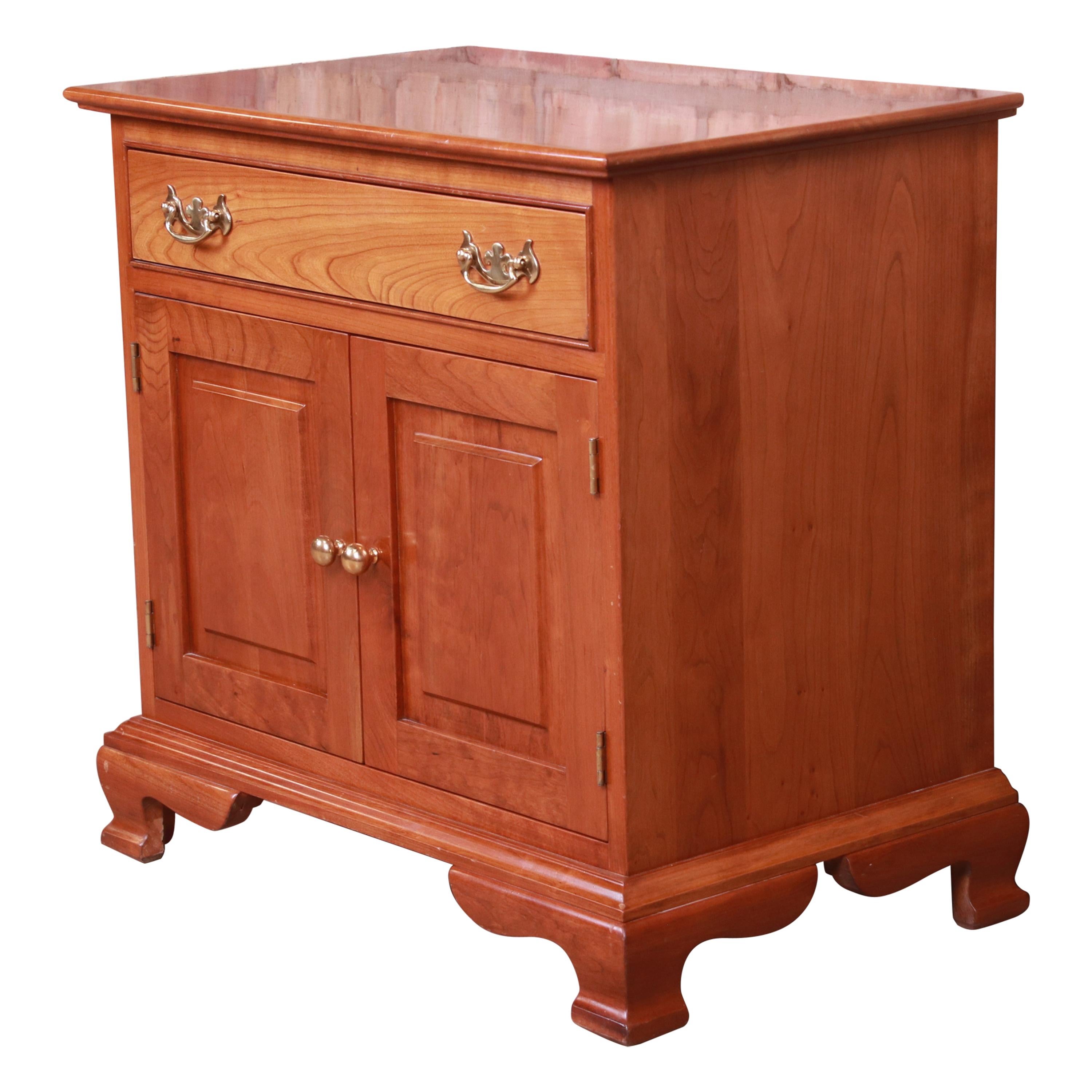 Stickley American Colonial Solid Cherry Wood Nightstand, Circa 1950s