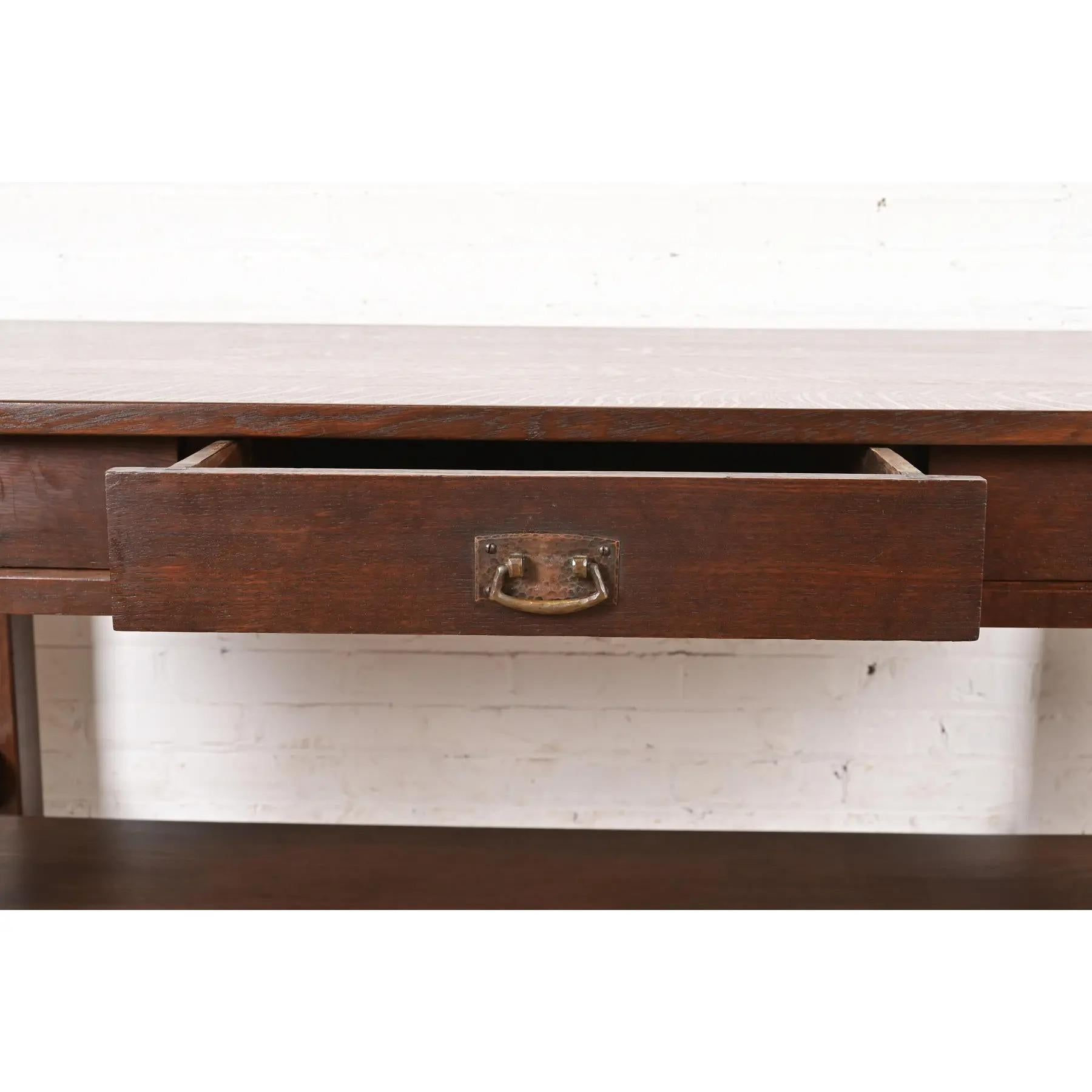 Stickley Antique Mission Oak Arts & Crafts Writing Desk, Newly Refinished im Angebot 1
