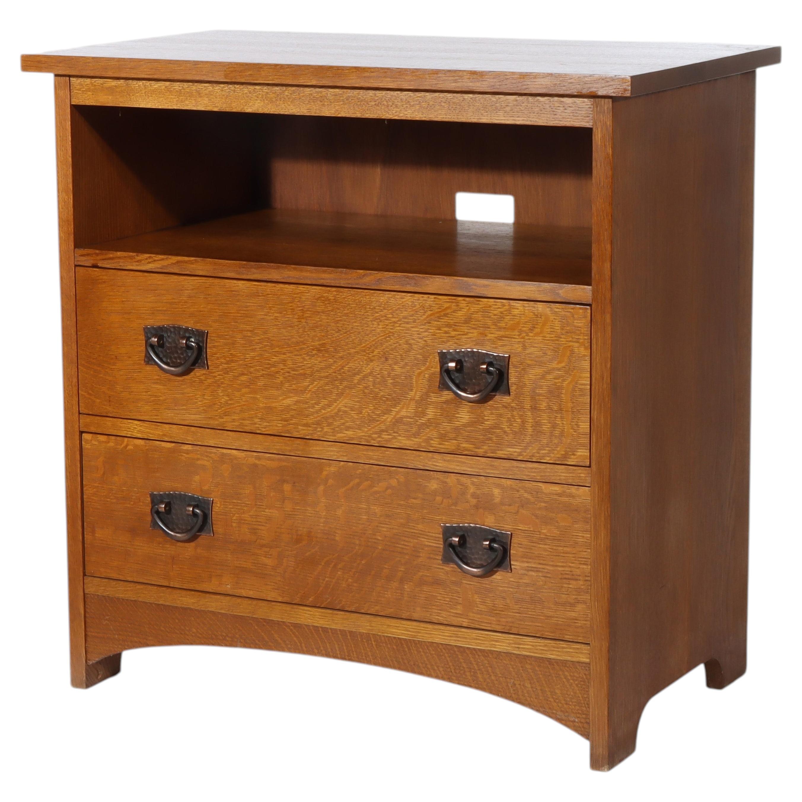 Mobile da intrattenimento a 2 cassetti in Oak Mission Arts & Crafts di Stickley del XX secolo