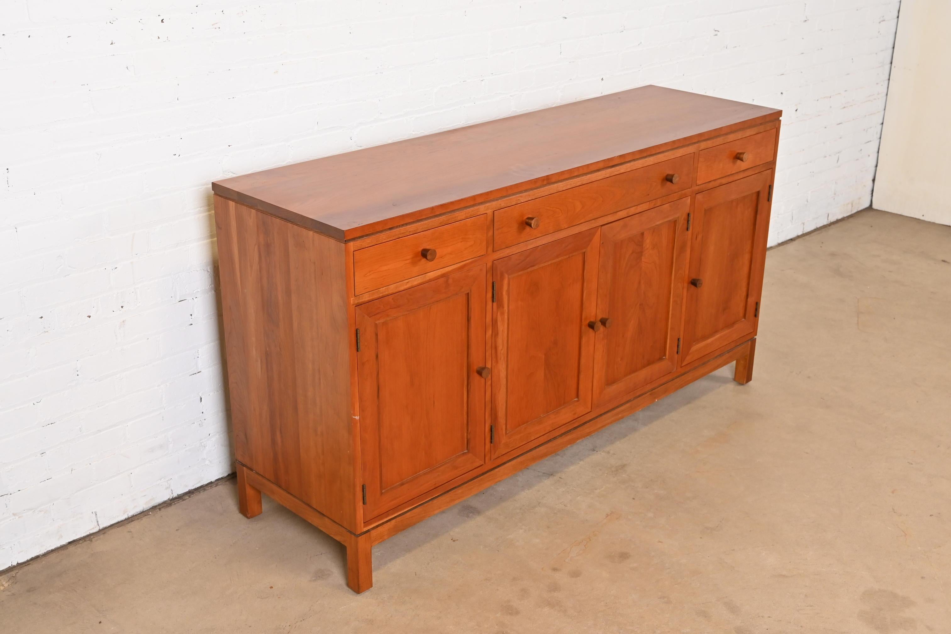 Stickley Arts & Crafts Shaker Cherry Wood Sideboard or Bar Cabinet In Good Condition For Sale In South Bend, IN