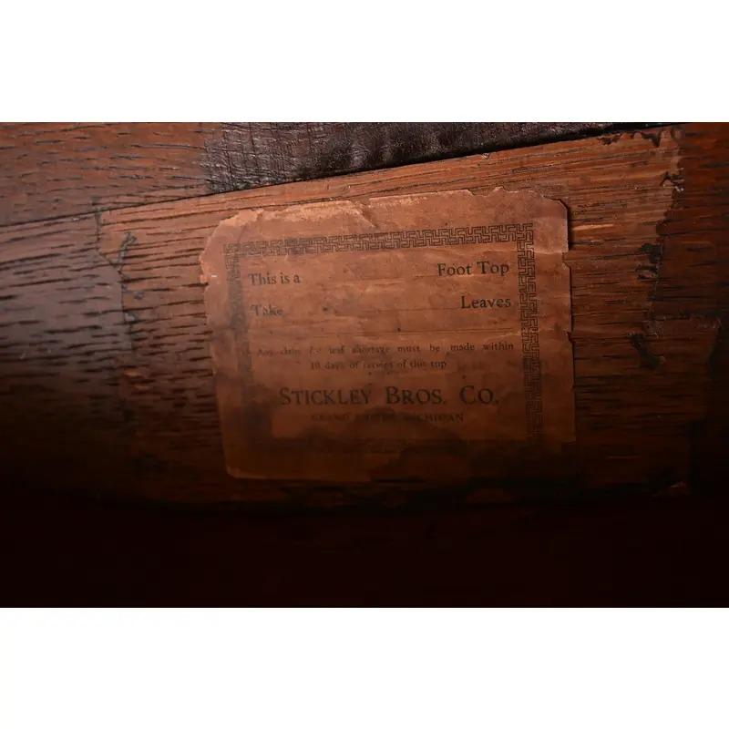 Table de salle à manger à rallonge ancienne de style Arts & Crafts de Stickley Brothers, nouvellement repeinte en vente 6