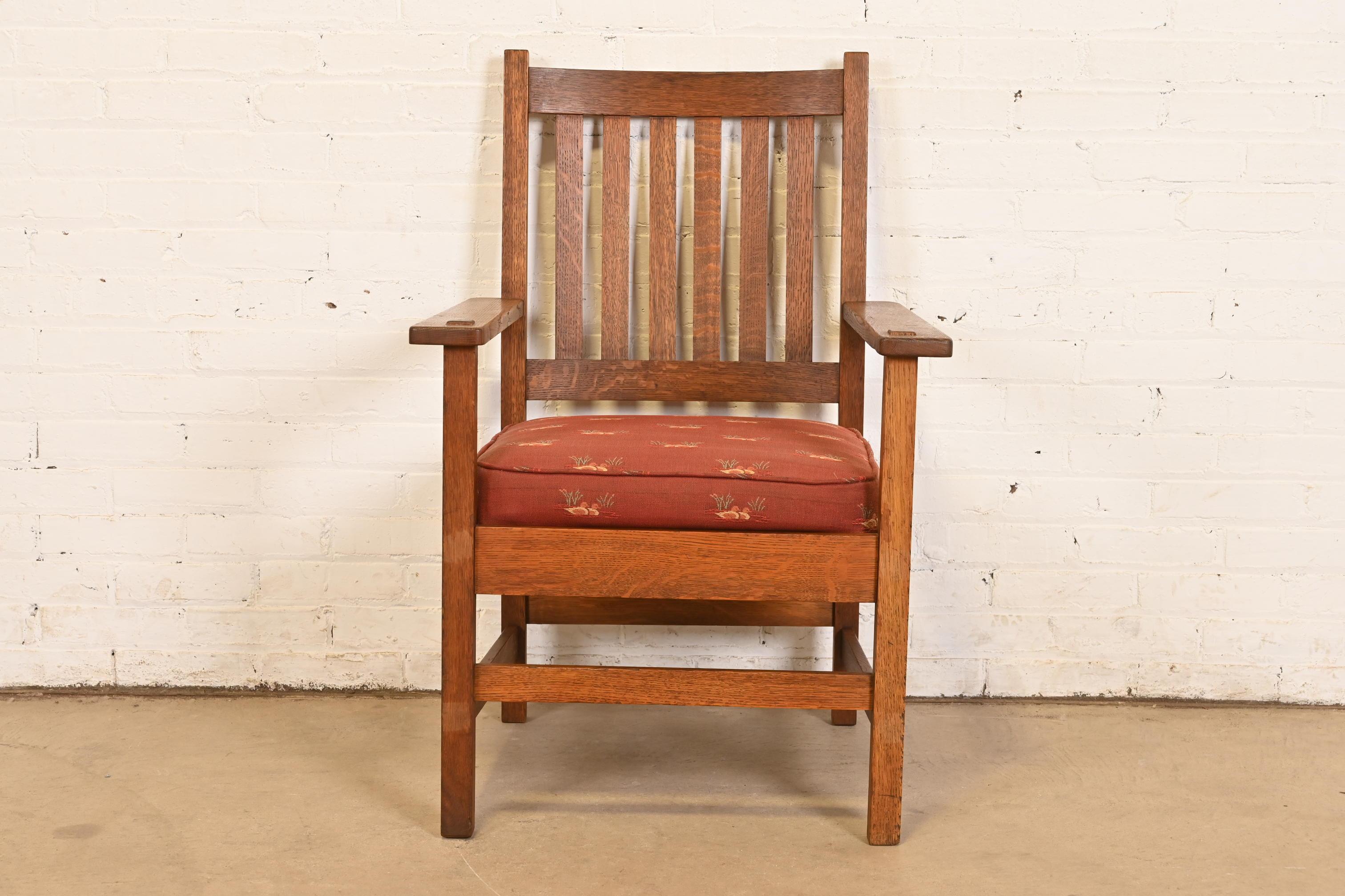 Stickley Brothers Sillón antiguo Mission Arts & Crafts de roble, Circa 1900 Artes y manualidades en venta
