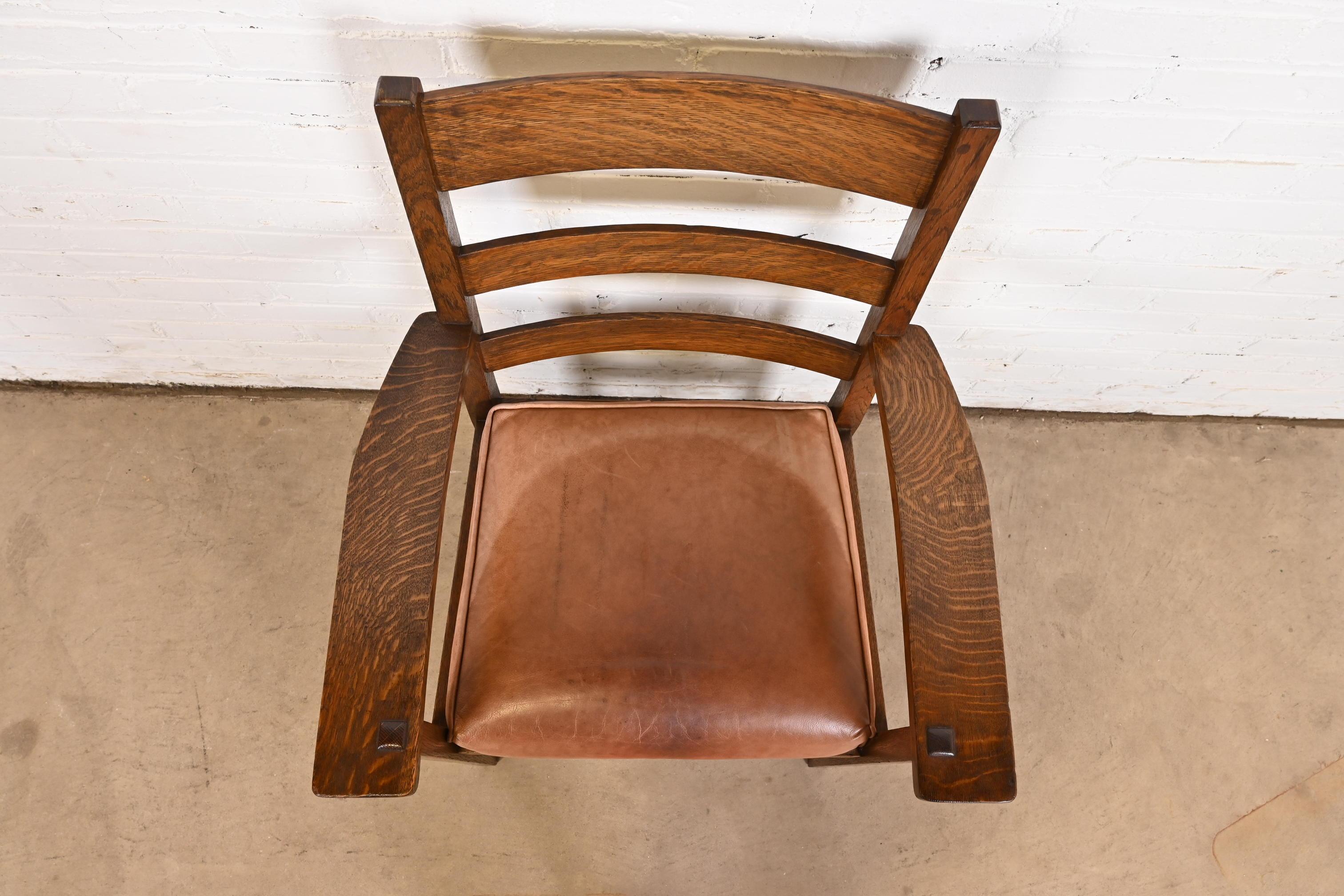 Stickley Brothers Antique Mission Oak Arts & Crafts Armchair, Circa 1900 In Good Condition For Sale In South Bend, IN
